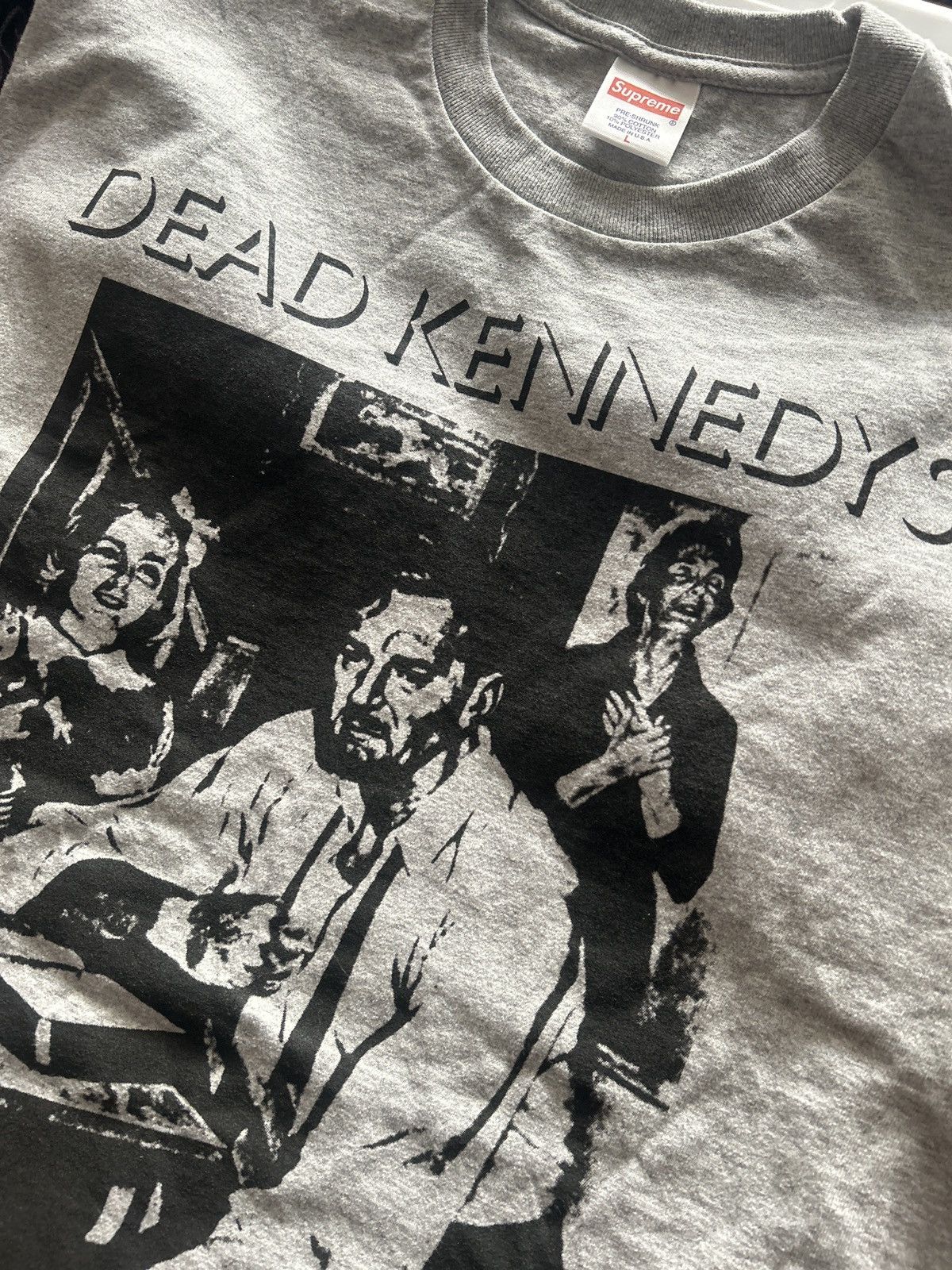 Supreme Ss14 supreme x dead kennedys Short sleeve t-shirt Size US L / EU 52-54 / 3 - 3 Thumbnail