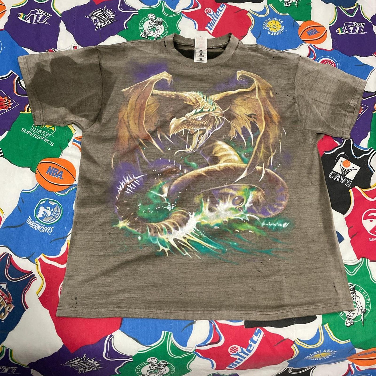 Liquid Blue × Vintage Vintage 1999 Liquid Blue Mystical Dragon FADED Rare Tee Size US L / EU 52-54 / 3 - 1 Thumbnail