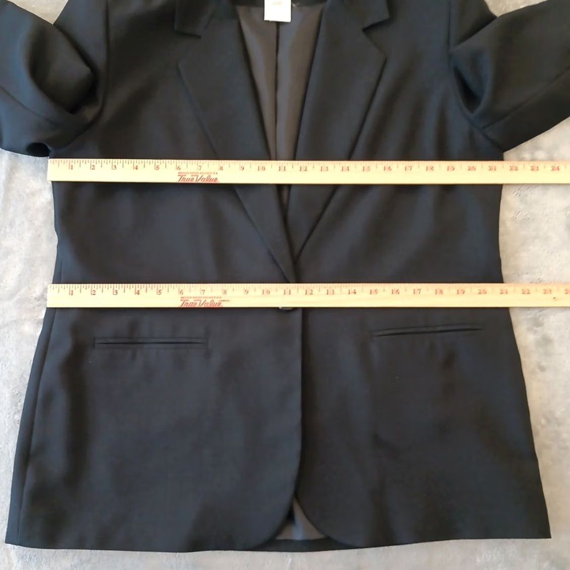 Vintage Liz Baker Blazer Womens Size 14 Petite Black Single Button Ventless Polyester Size XL / US 12-14 / IT 48-50 - 4 Thumbnail