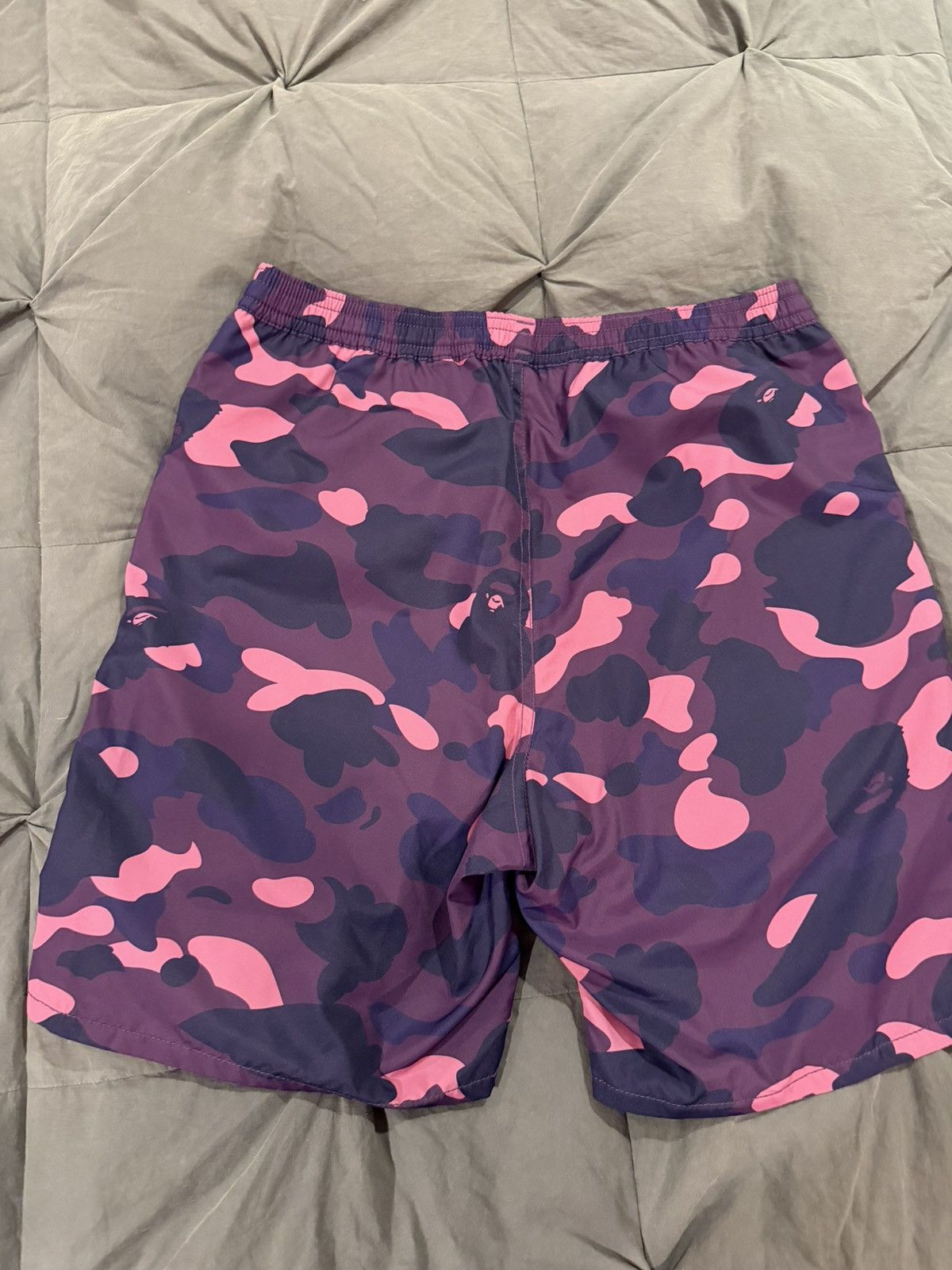 Bape Bape reversible shorts brand new Size US 30 / EU 46 - 2 Thumbnail