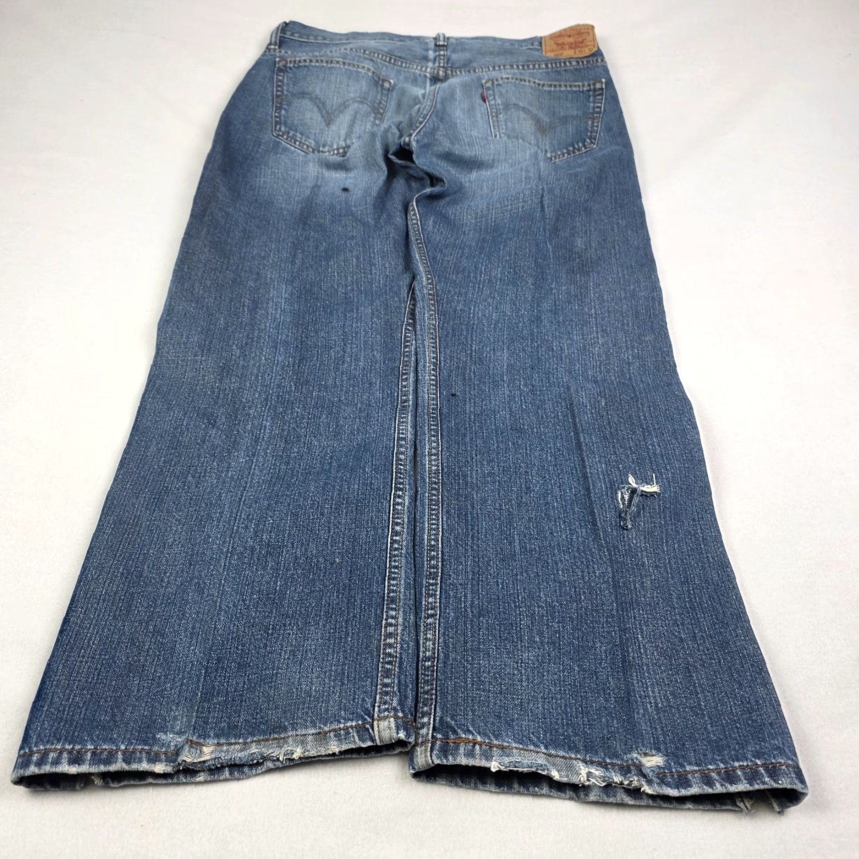 Levi's VINTAGE Levi's 569 Jeans Mens Blue 36x32 Skater Grunge Distressed Fade Size US 36 / EU 52 - 4 Thumbnail