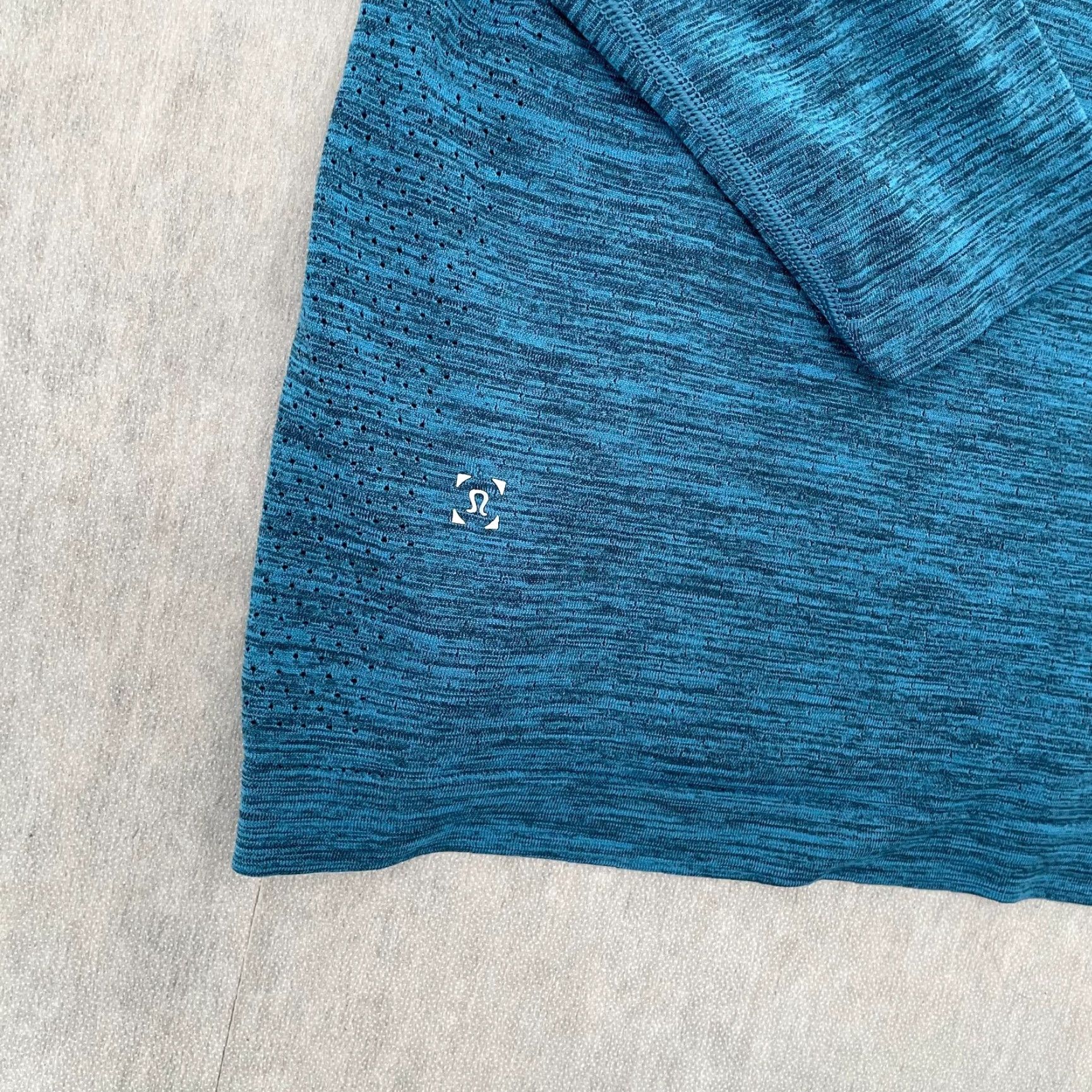 Lululemon Lululemon Shirt Adult XL Blue Metal Vent Tech Long Sleeve Mens XL Size US XL / EU 56 / 4 - 5 Thumbnail