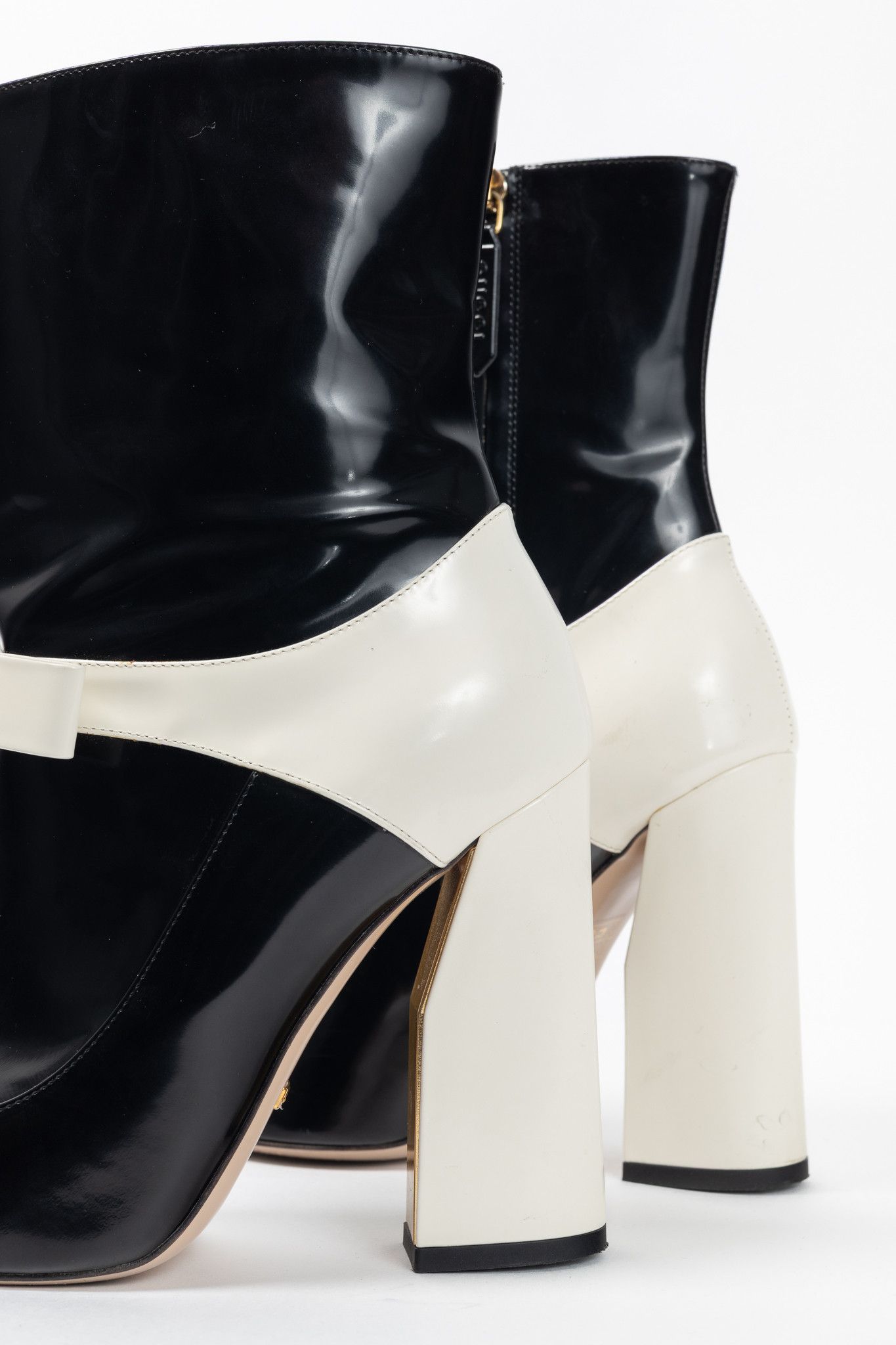 Gucci Gucci Nimue Black & White Colour-Block Midcalf Boots Size US 7.5 / IT 37.5 - 8 Thumbnail
