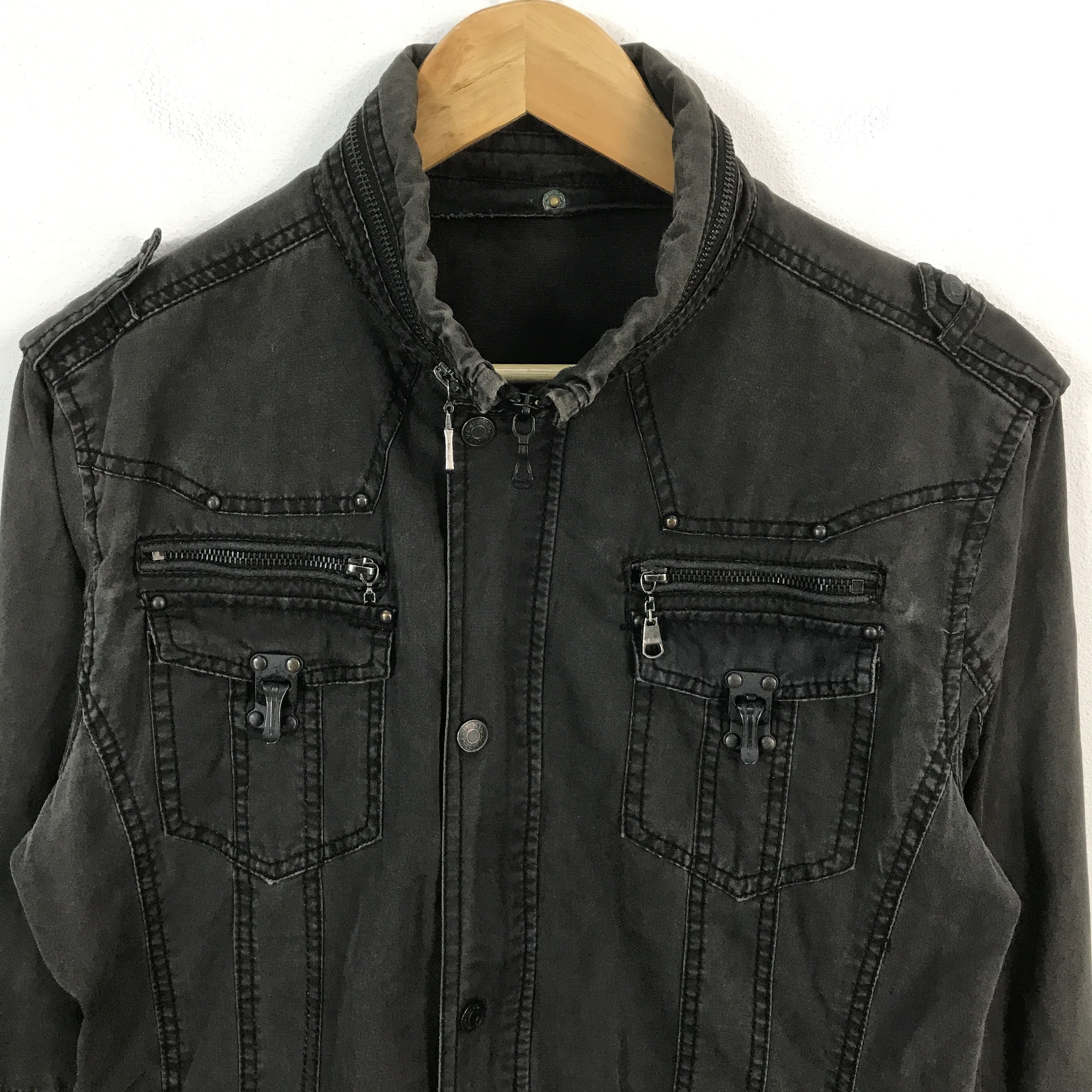 In The Attic × Japanese Brand In The attic black Faded zipper jacket japanese brand Size US L / EU 52-54 / 3 - 3 Thumbnail