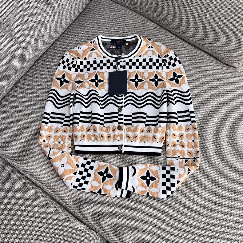 Louis Vuitton Louis Vuitton Blue and white porcelain presbyopic knit car Size XS / US 0-2 / IT 36-38 - 1 Thumbnail