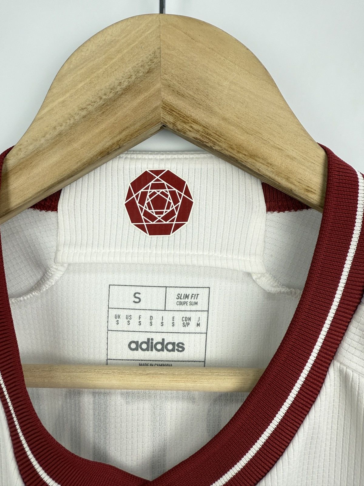 Adidas Y2K Adidas Lisandro Martinez Manchester United Soccer Jersey Size US S / EU 44-46 / 1 - 8 Thumbnail