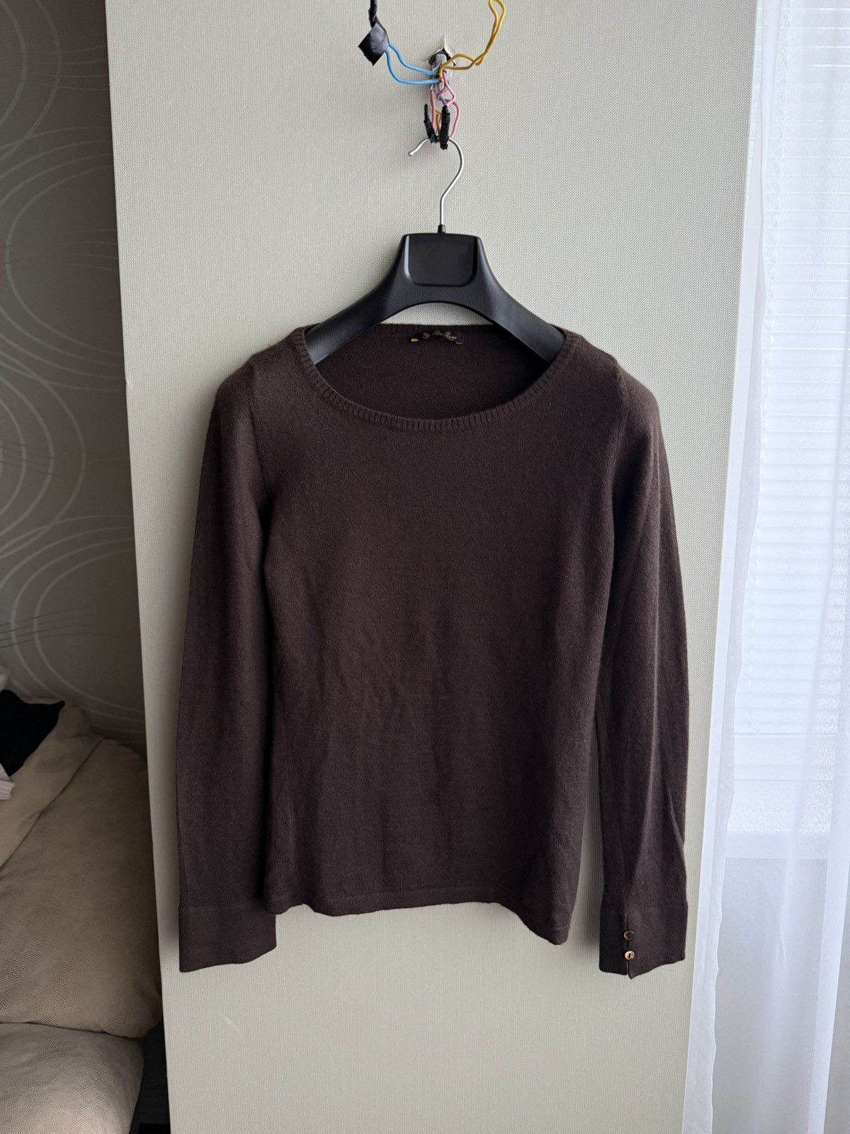 Loro Piana Loro Piana 100% Cashmere Sweater Size Xs Rare Made in Italy Size XS / US 0-2 / IT 36-38 - 1 Thumbnail