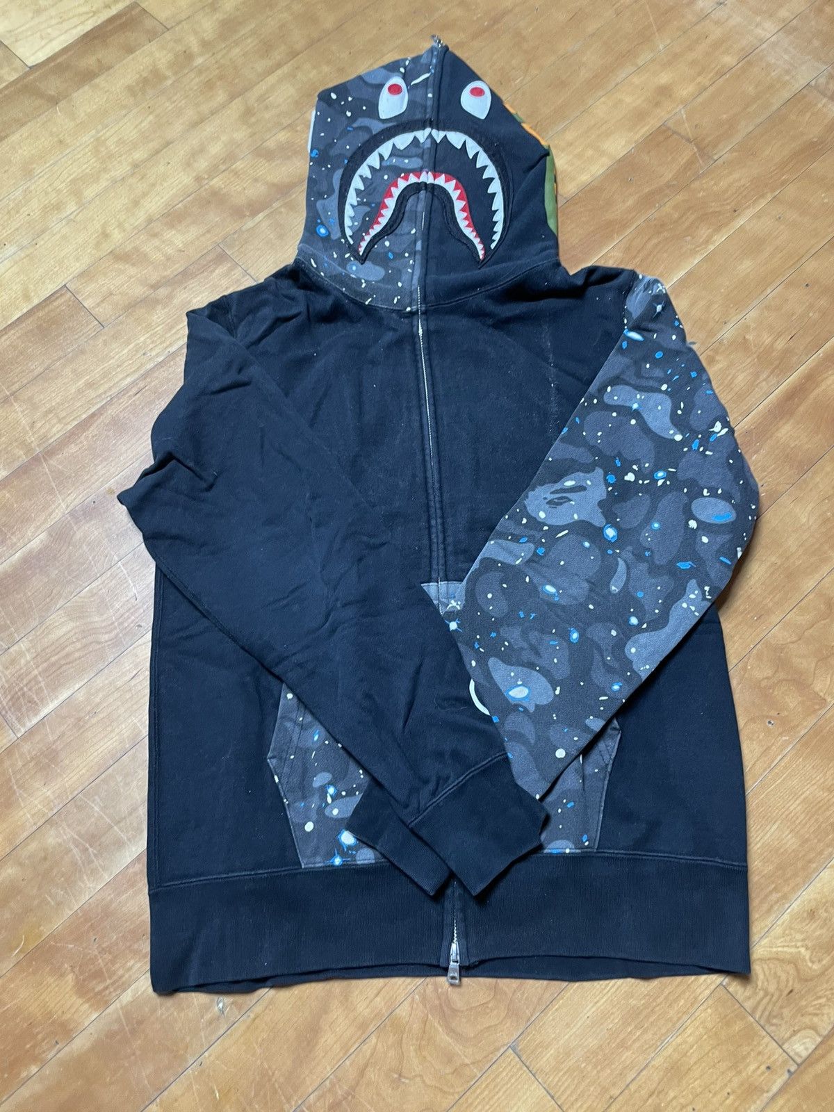 Bape Bape Space camo Half shake hoodie Size US L / EU 52-54 / 3 - 1 Thumbnail