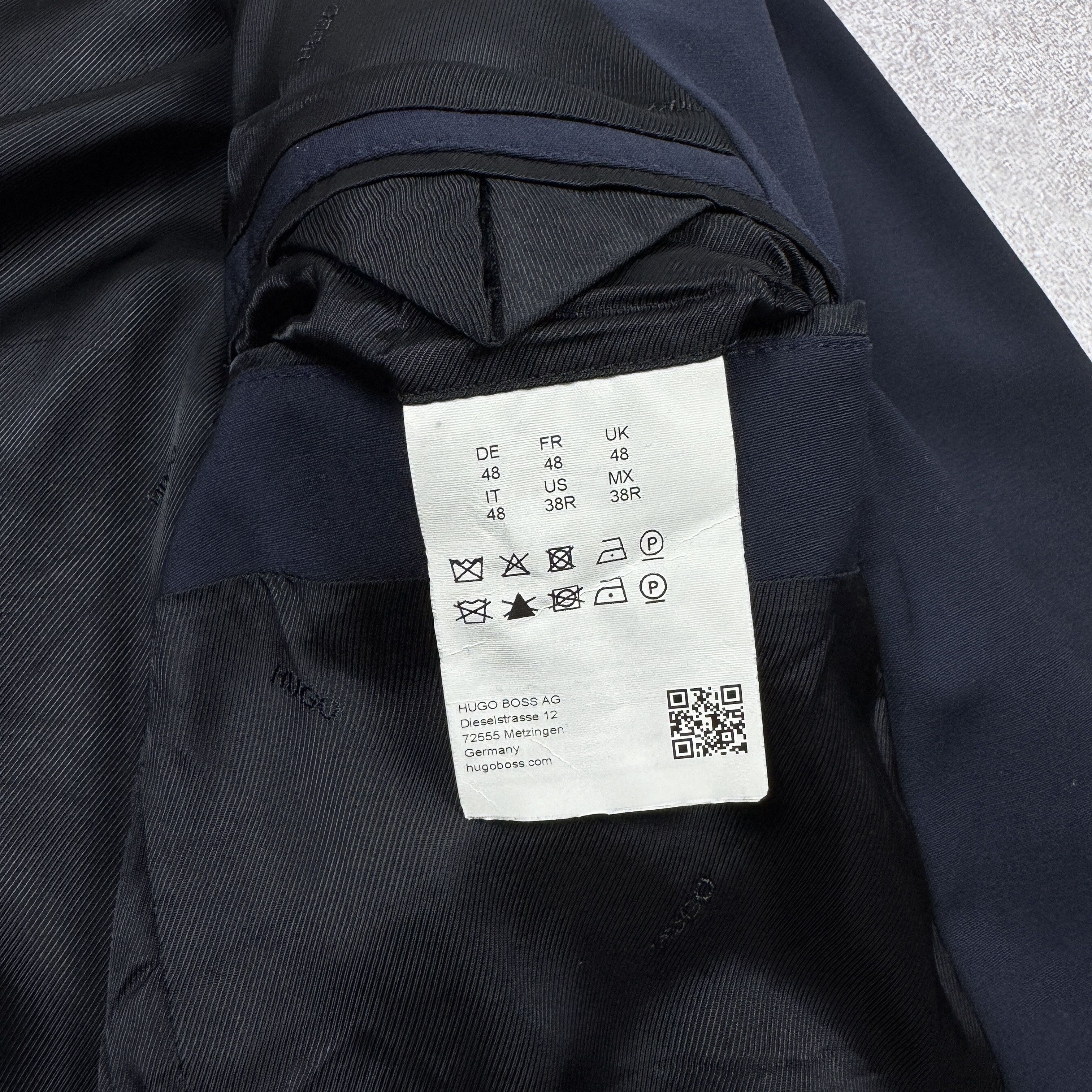 Hugo Boss Men`s HUGO BOSS Urox2031 Navy Wool Zip Jacket Size 48 / M Size US M / EU 48-50 / 2 - 10 Thumbnail