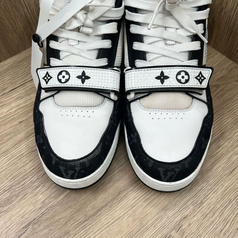 Louis Vuitton Louis Vuitton Trainer Black and White Denim Velcro Shoes Size US 10 / EU 43 - 5 Thumbnail
