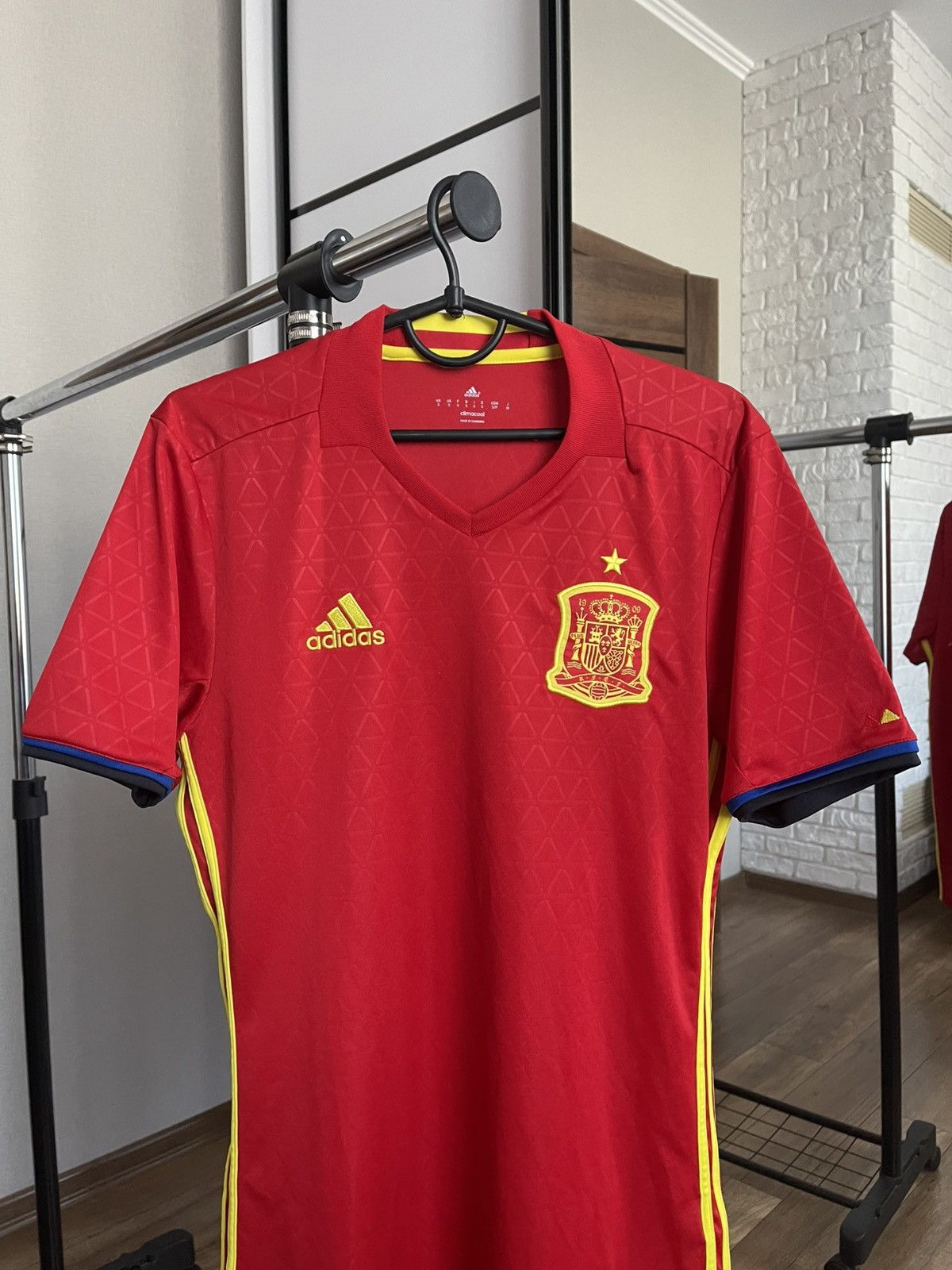 Adidas 2016/2017 Adidas Spain Euro Soccer Jersey T-Shirt Tee Size US S / EU 44-46 / 1 - 5 Thumbnail