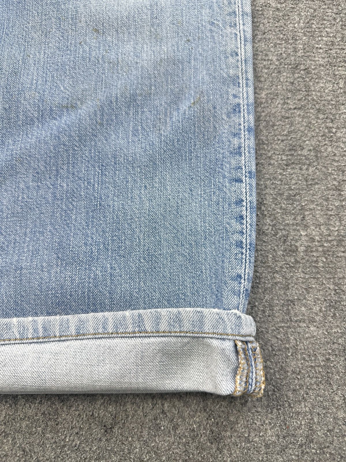 Levi's Vintage Levis 501 Faded Blue Jeans SA0002 Size US 37 - 12 Thumbnail