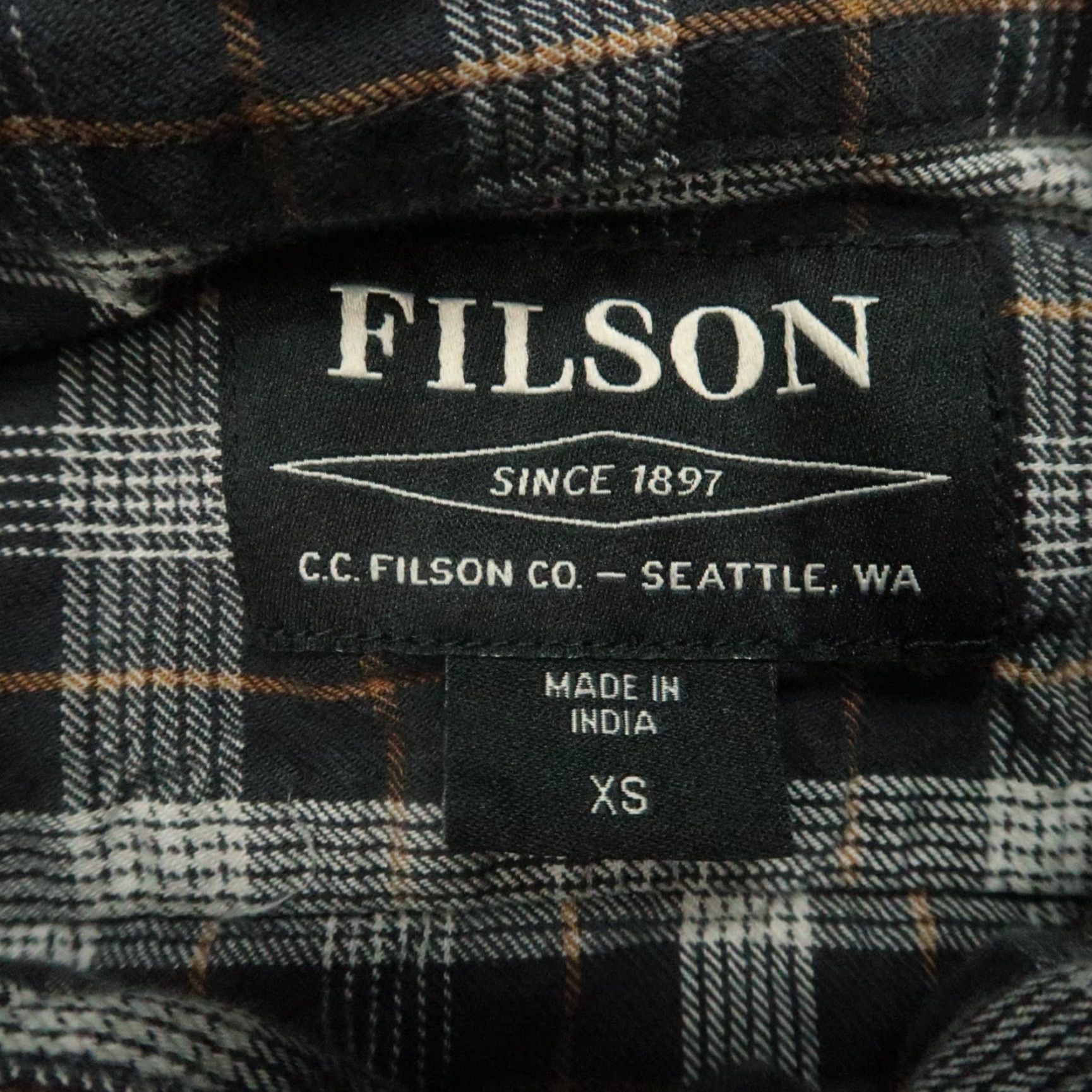 Filson Filson Shirt Mens XS Black Plaid Long Sleeve Button-Up Casual, Travel, Workwear, Pockets, Lightweight, Cotton, Regular Fit, Fall, Spring, Winter, Mens Size US XS / EU 42 / 0 - 3 Thumbnail