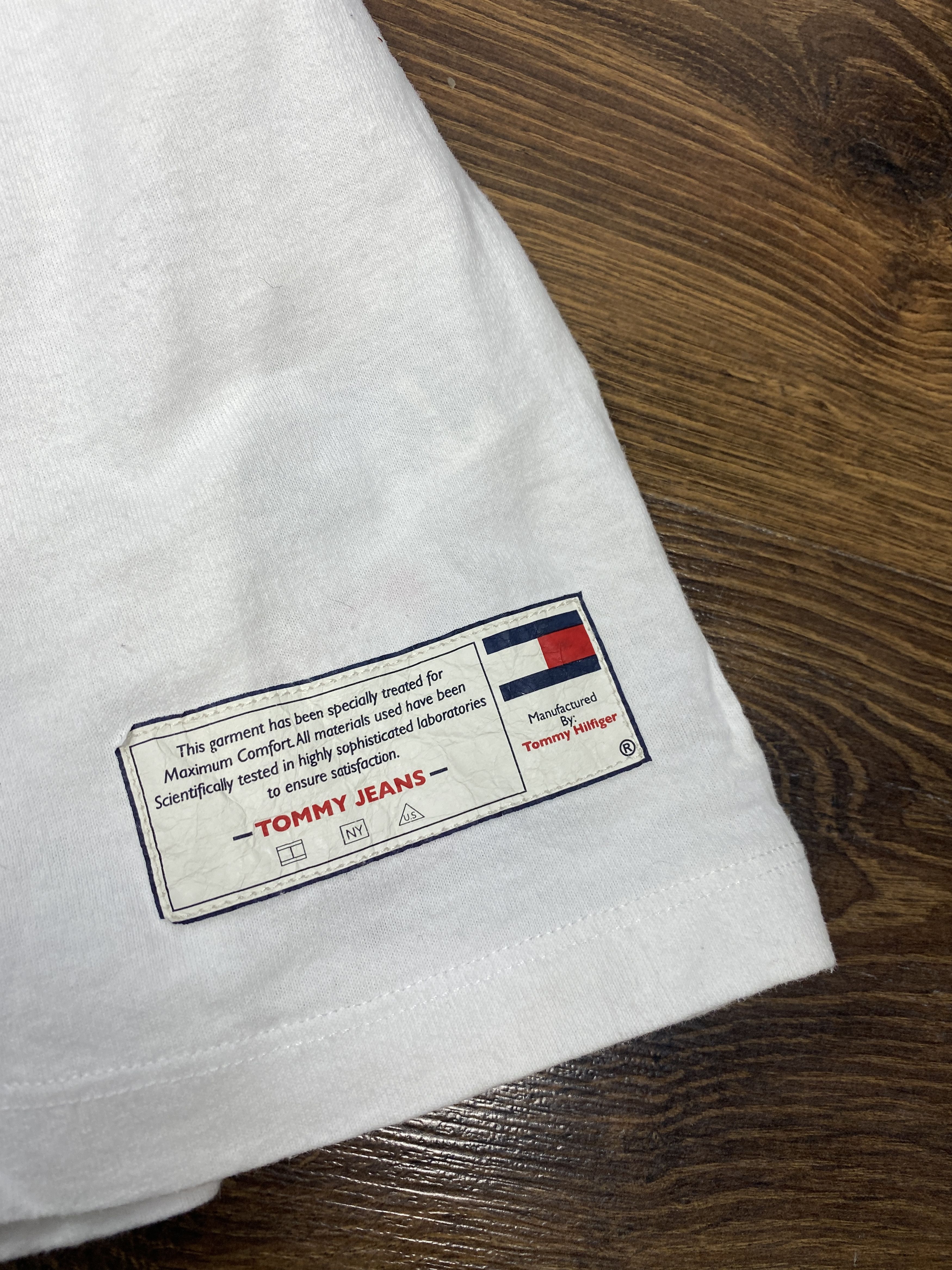 Tommy Hilfiger Tommy Hilfiger Jeans embroidered logo vintage t-shirt Size US S / EU 44-46 / 1 - 4 Thumbnail