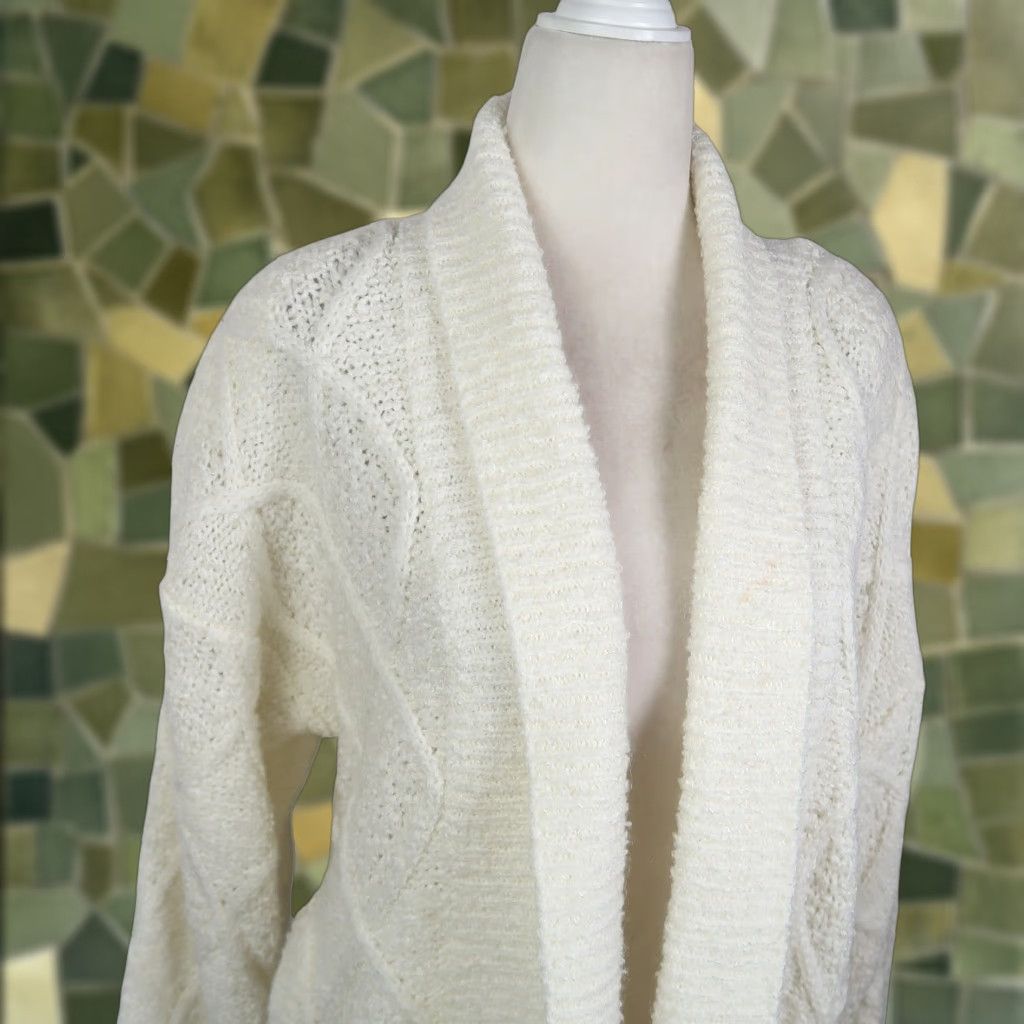 Vintage **Vintage 90s Diversity Cream Knit Cardigan Sweater M** User: New title: **Vintage 90s Diversity Cream Knit Cardigan M** Size M / US 6-8 / IT 42-44 - 1 Thumbnail