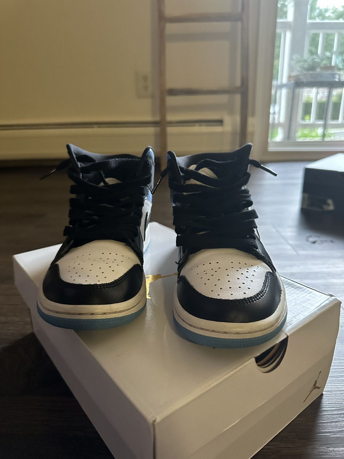 Nike Jordan 1 mid university blue Size US 7 / IT 37 - 3 Thumbnail