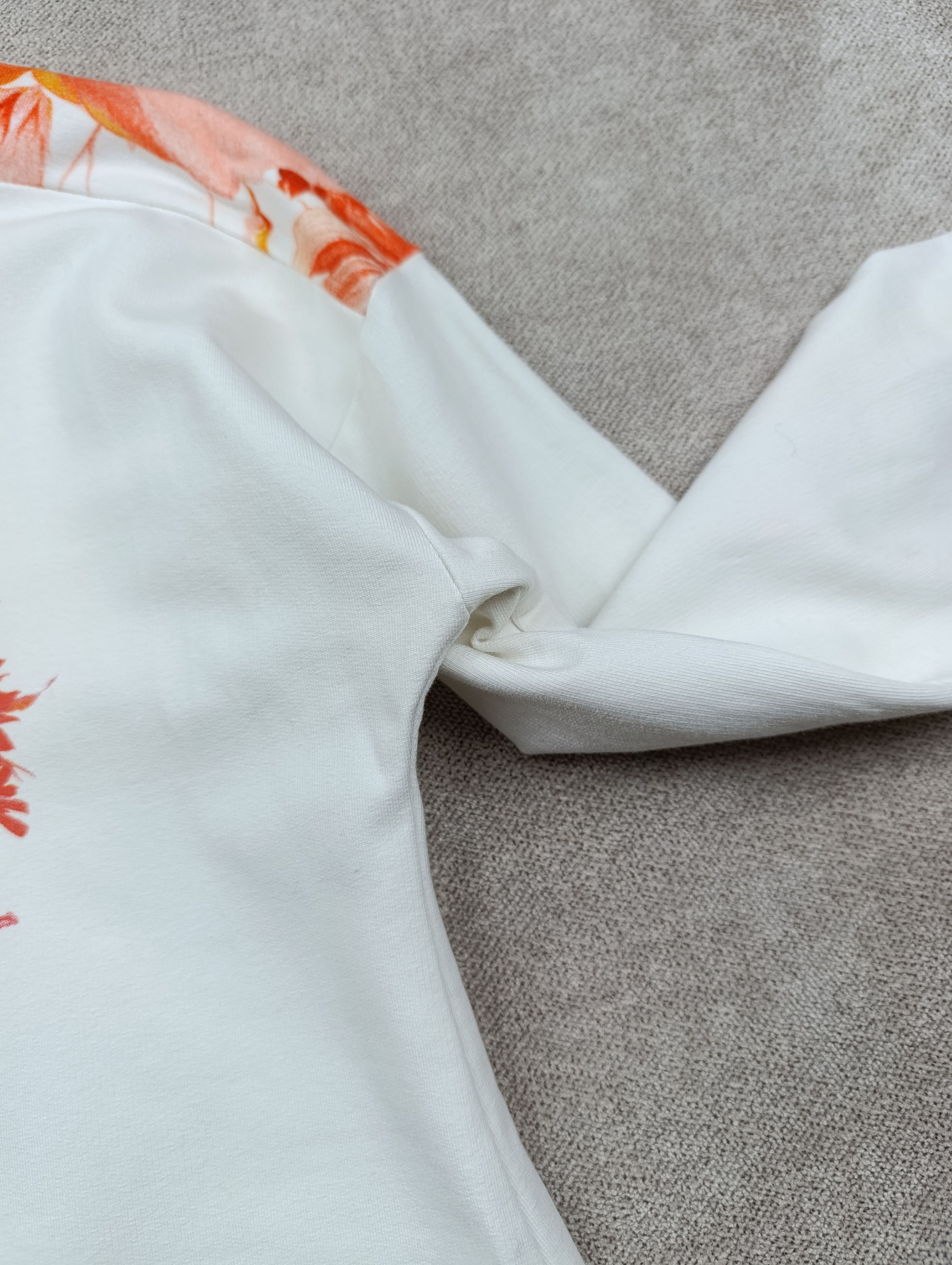 Roberto Cavalli ROBERTO CAVALLI WOMENS FLORAL PRINT SWEATSHIRT Size S / US 4 / IT 40 - 9 Thumbnail