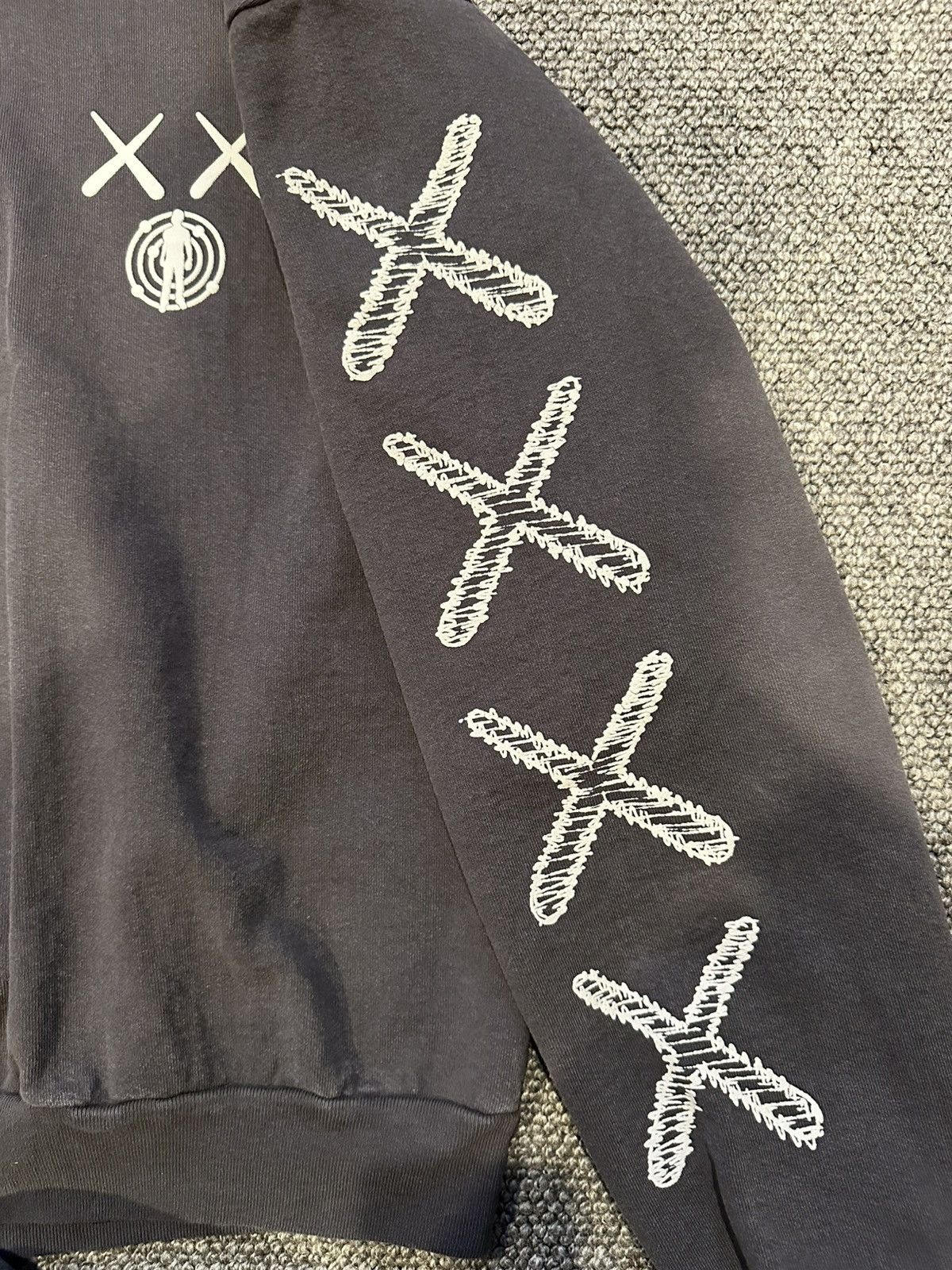 Kaws × Kid Cudi KAWS For Kid Cudi Moon Man Back Print Crewneck Sweatshirt Size US M / EU 48-50 / 2 - 3 Thumbnail