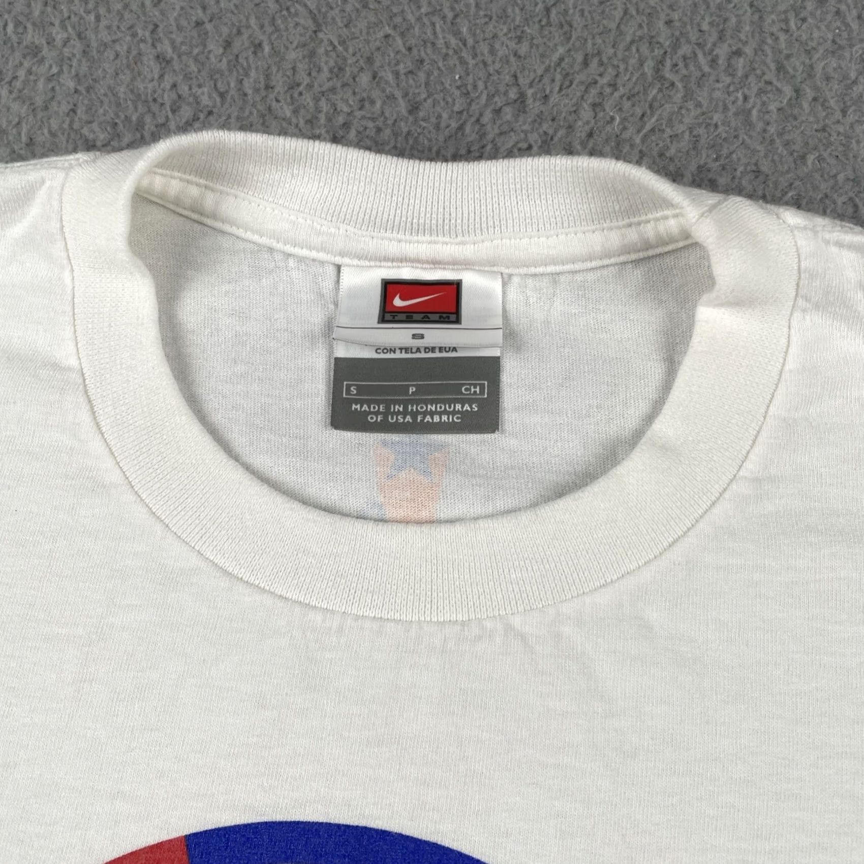Nike VINTAGE Nike S Tee White Las Vegas Easter Classic 27th Invitational Basketball Tournament Mens Shirt S White Basketball Classic 90s Size US S / EU 44-46 / 1 - 5 Thumbnail