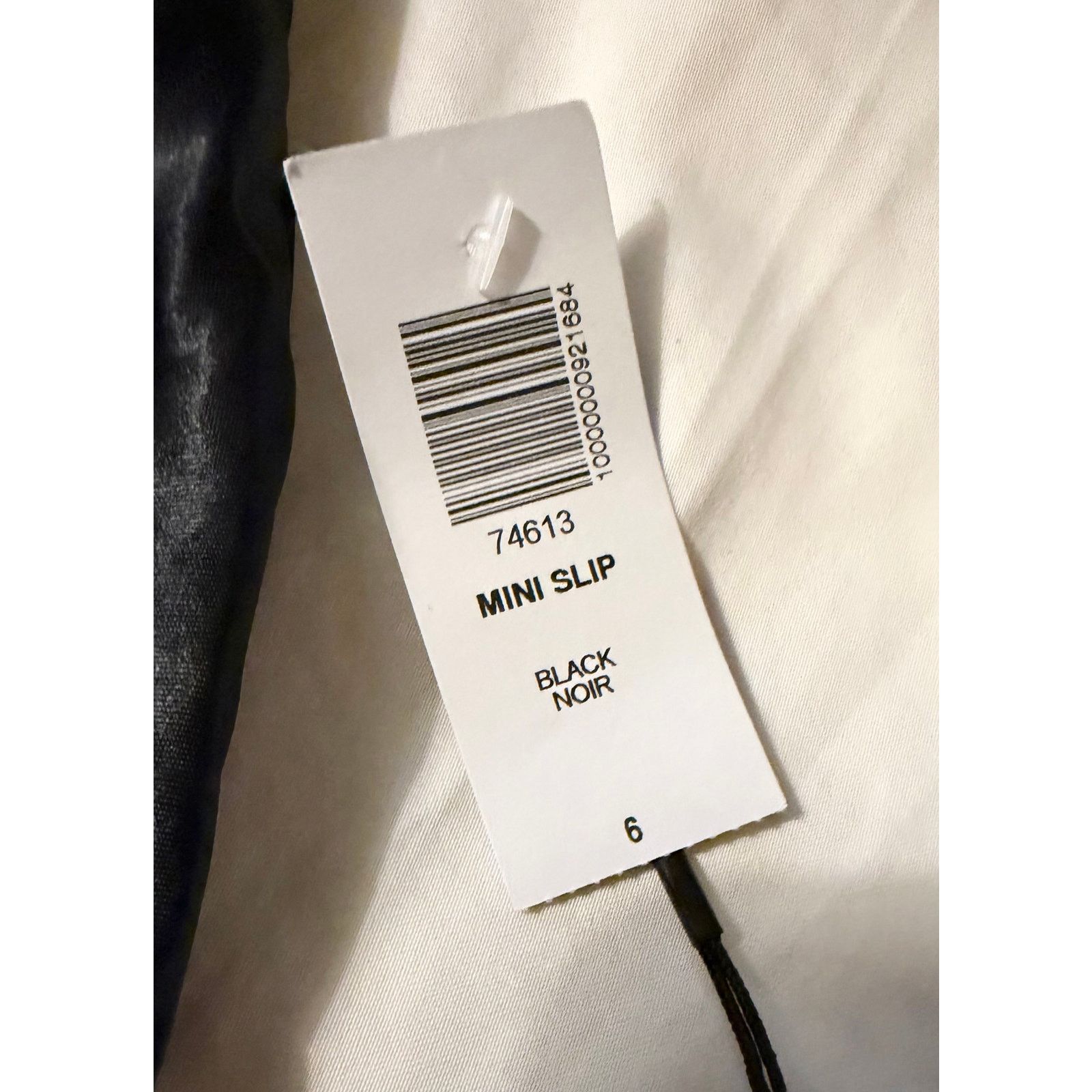 Aritzia NWT Aritzia Babaton Mini Slip Japanese Satin Skirt size 6 Size 28" / US 6 / IT 42 - 8 Thumbnail
