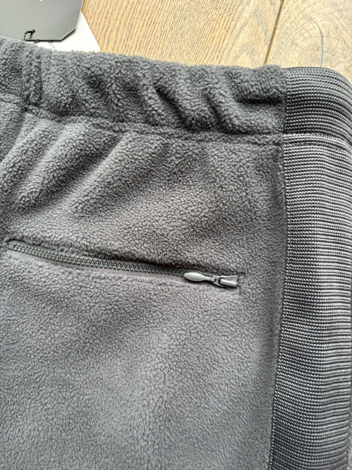 Needles Needles UNIQLO Fleece Sweat Pants Size Small Gray bottoms Size US 29 - 10 Thumbnail