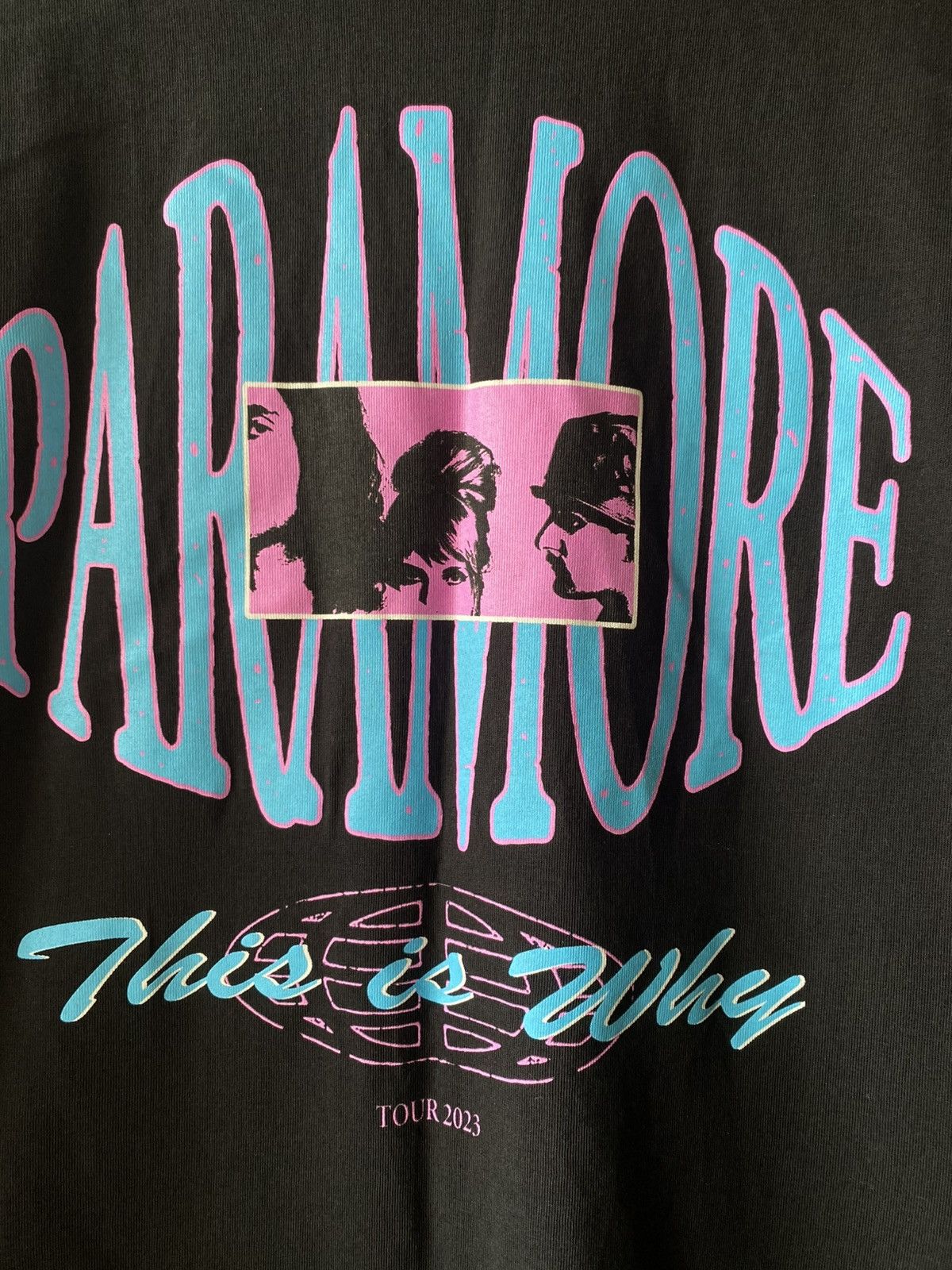 Band Tees Paramore This is Why Tour 2023 Longsleeve tee T-shirt y2k Size US M / EU 48-50 / 2 - 4 Thumbnail