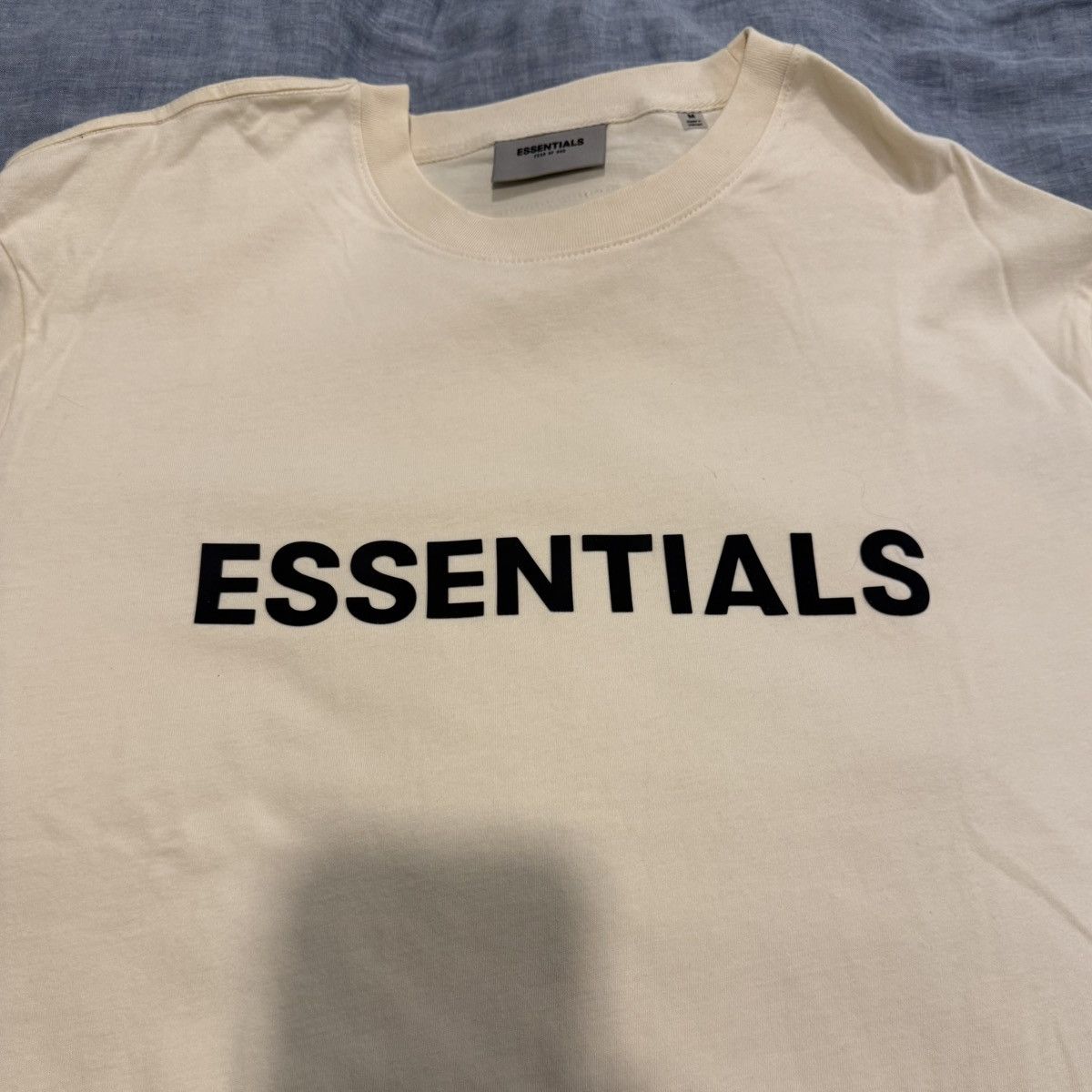 Essentials Fear of God Essentials Boxy Tee Applique Logo Buttercream Size US M / EU 48-50 / 2 - 2 Thumbnail