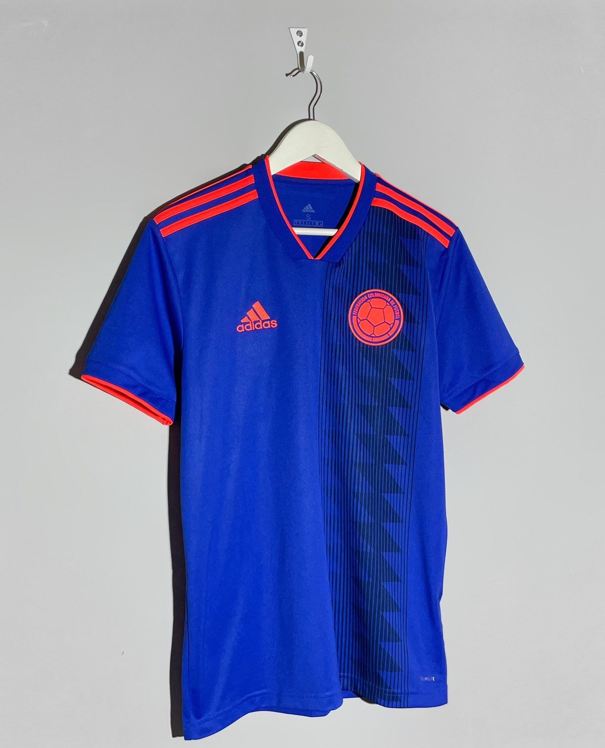 Adidas National Team Colombia 2018 Away Y2k Football Shirt Size US S / EU 44-46 / 1 - 2 Thumbnail