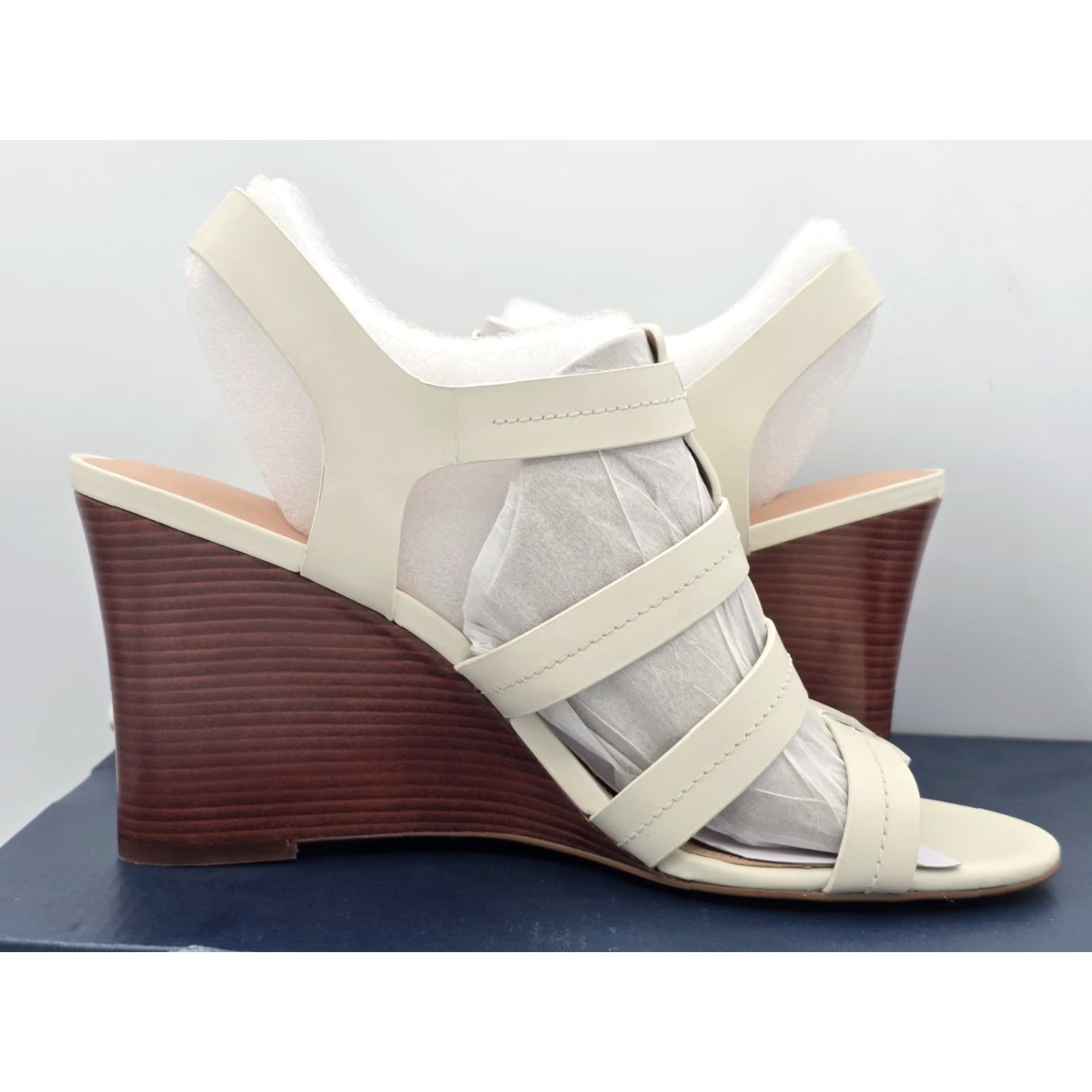 Cole Haan VINTAGE Cole Haan Josie Sandals Brand Fisherman Women’s Leather White 10 B Narrow 90s Concert Style Mens Womens Girls? Size US 10 / IT 40 - 6 Thumbnail
