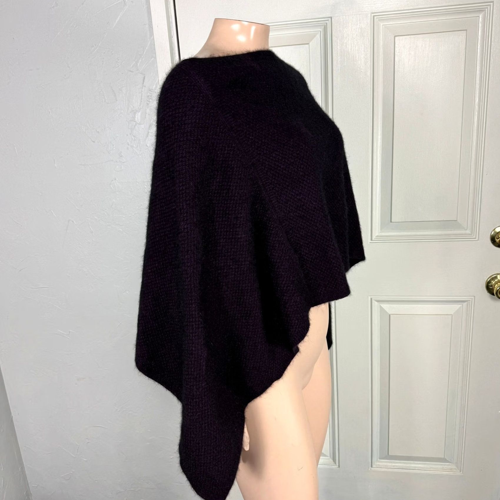 Vintage Southern Light Poncho Sweater Women's One size Purple Merino Wool Silk Possum Fur C4-5 Size ONE SIZE - 4 Thumbnail