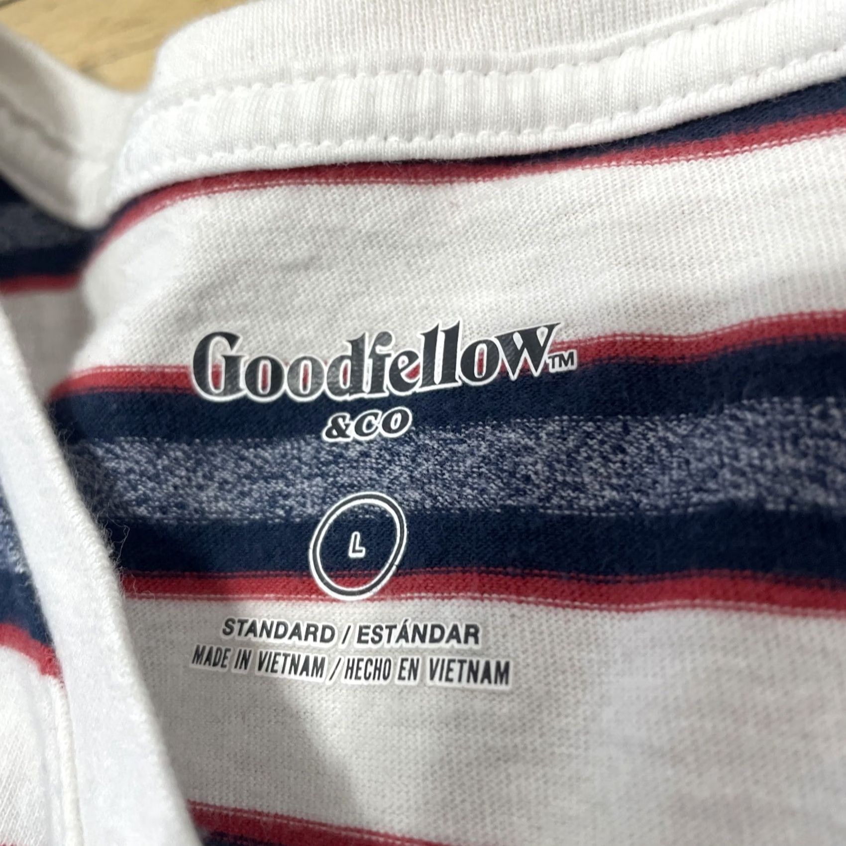 Vintage VINTAGE Goodfellow & Co T Shirt Mens L White Stripe Hoop Red Blue Preppy Retro Skate Tee L Size US L / EU 52-54 / 3 - 4 Thumbnail