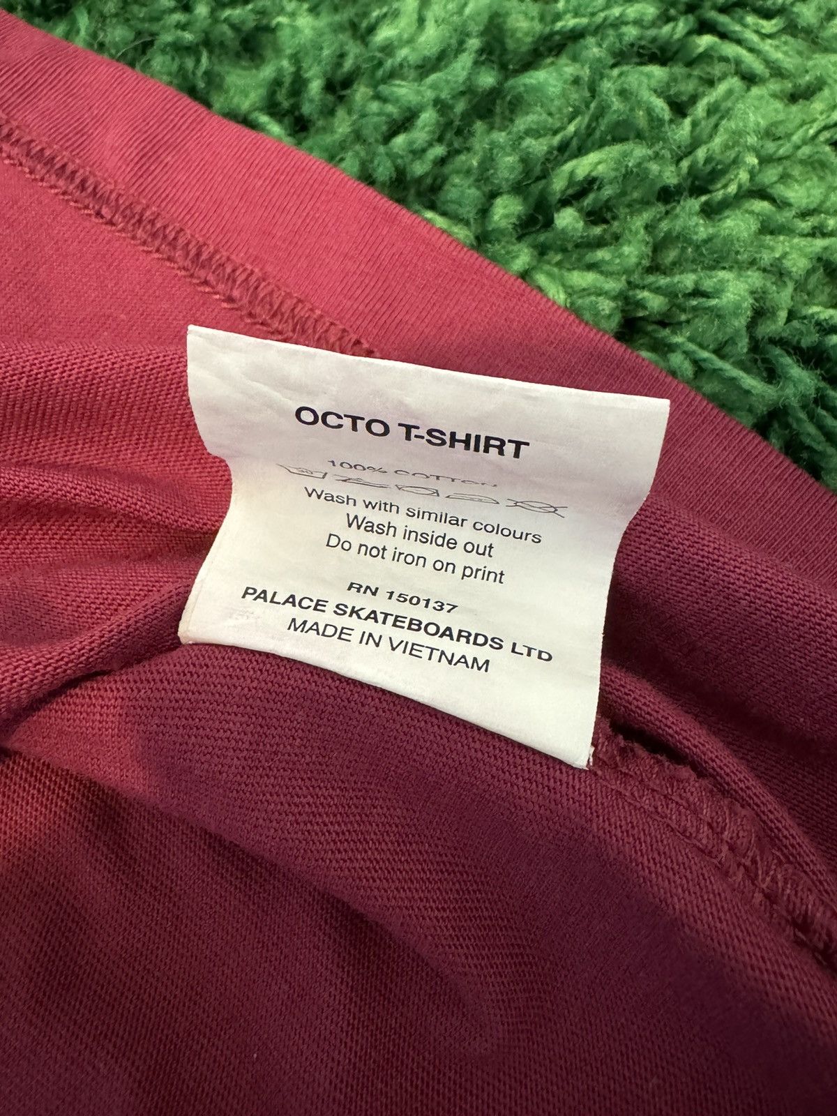 Palace Palace Octo T-shirt Size US M / EU 48-50 / 2 - 5 Thumbnail
