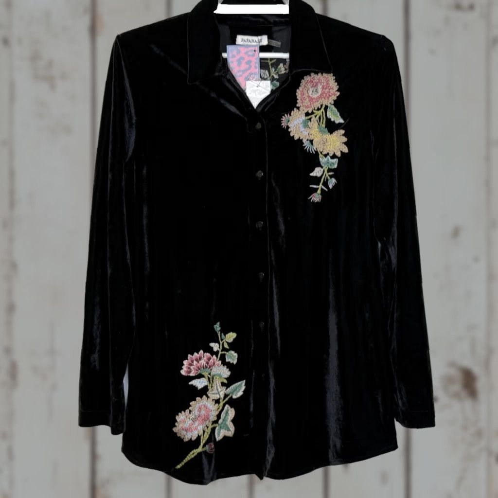 Velvet Paparazzi Velvet Embroidered Button Front Top Womens Medium Black Floral BOHO Shirt Tunic Long Sleeve Collared Stretch Size M / US 6-8 / IT 42-44 - 1 Thumbnail