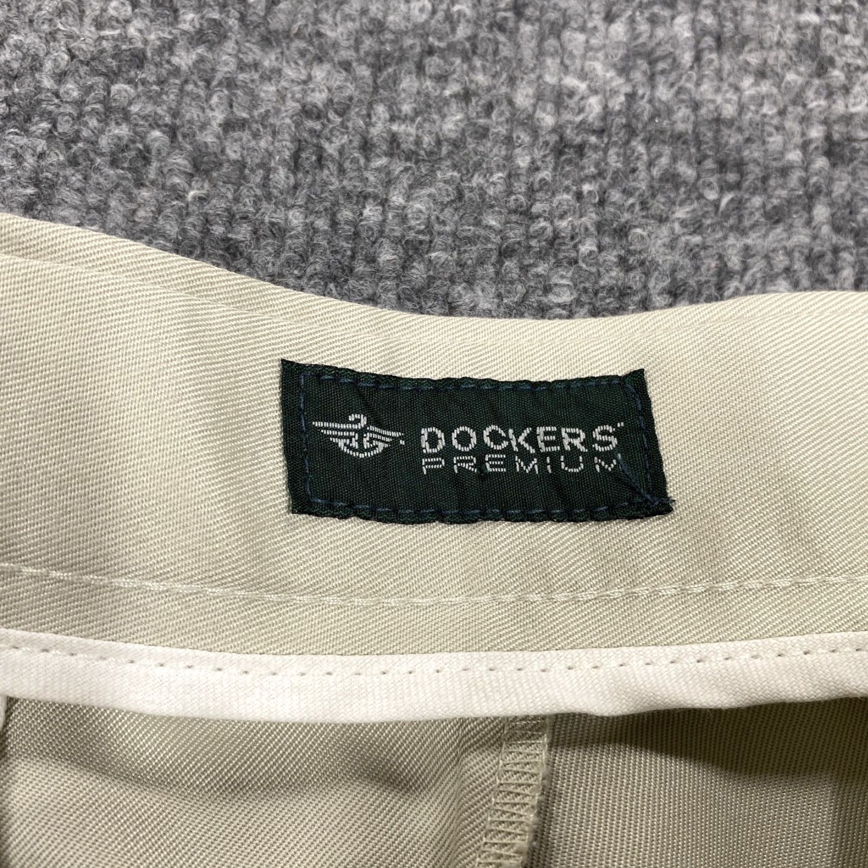 Dockers VINTAGE Dockers Premium Pants Mens 34x29 Beige Flat Front Straight Dress Slacks Size US 34 / EU 50 - 3 Thumbnail