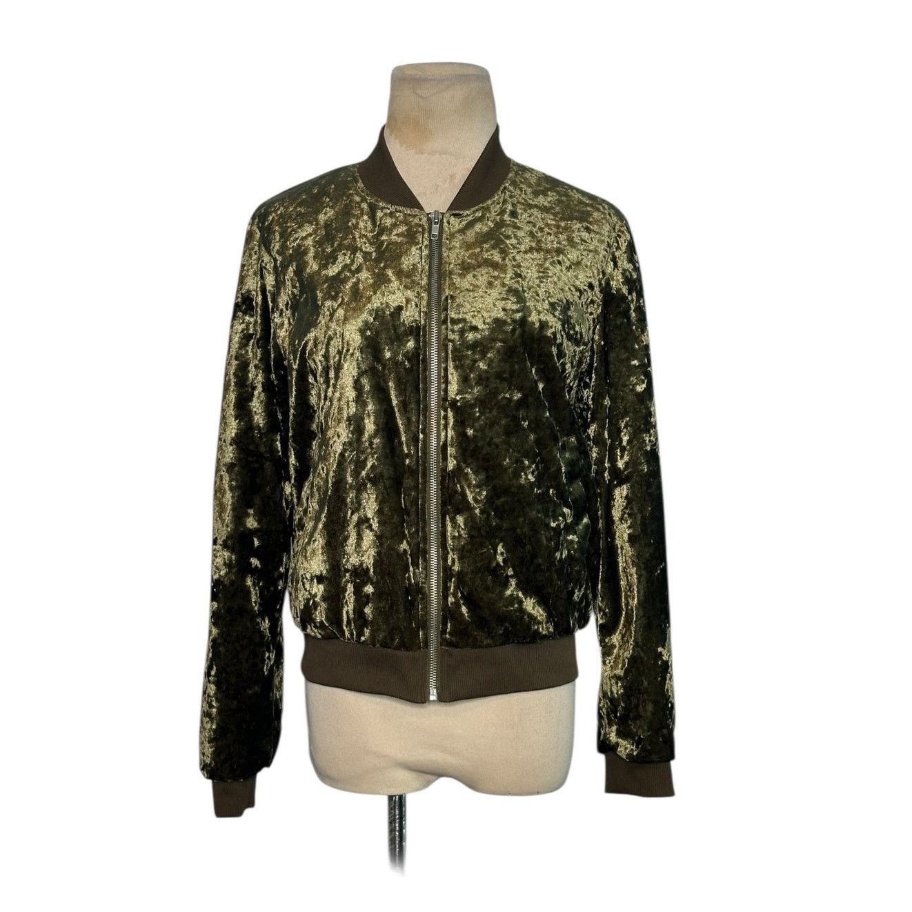 Forever 21 Forever 21 green velvet full zipper jacket size Small Size S / US 4 / IT 40 - 1 Thumbnail