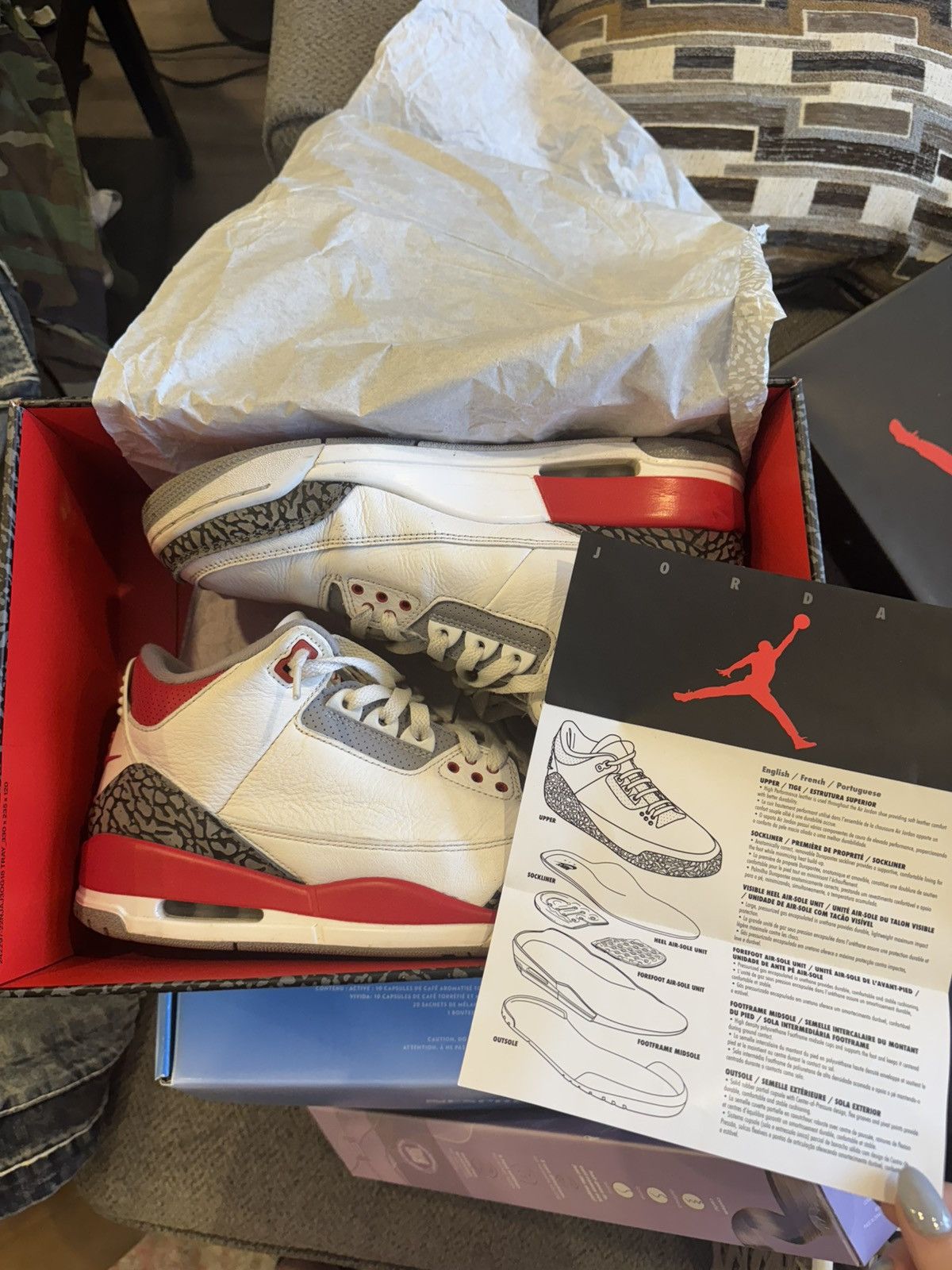 Jordan Brand Nike Air Jordan Retro 3 Fire Red Sneakers Basketball Size US 9 / EU 42 - 2 Thumbnail