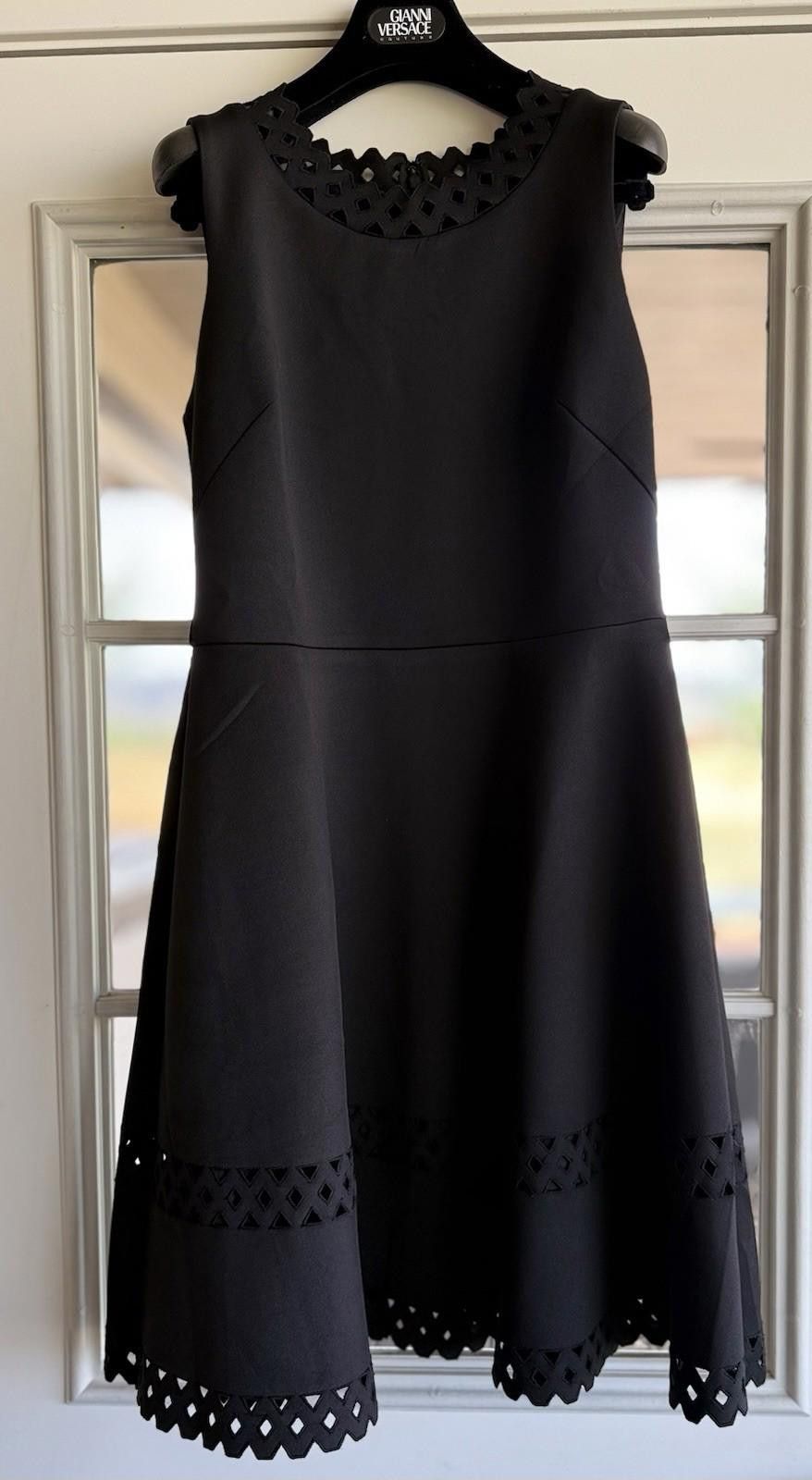 Other WHBM Black SL Scuba Dress with Geometric Cutouts Size 6 NWT Size M / US 6-8 / IT 42-44 - 7 Thumbnail