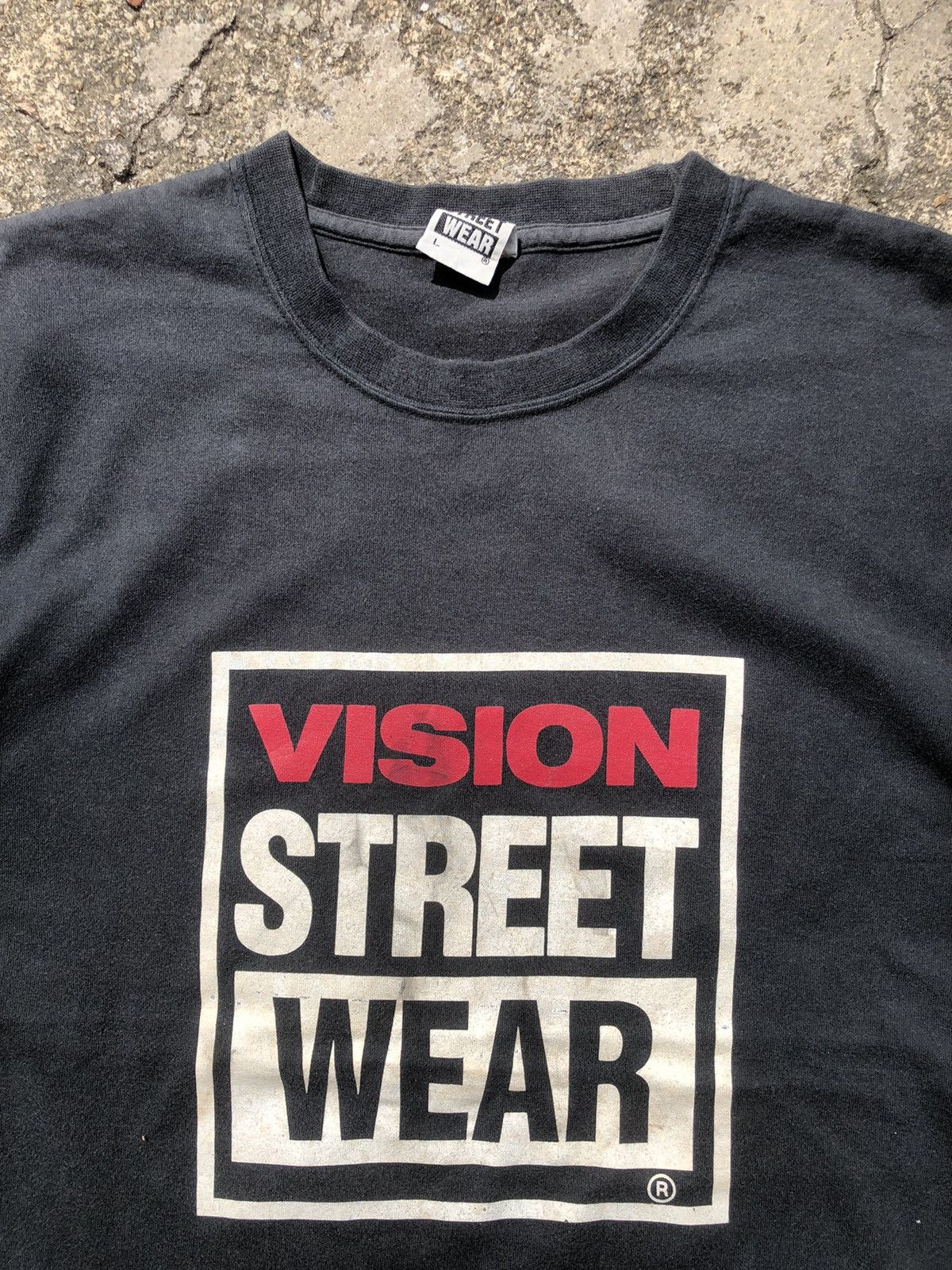 Vision Streetwear Vintage Sunfaded Y2K Vision Street Wear Logo Tee Size US M / EU 48-50 / 2 - 4 Thumbnail