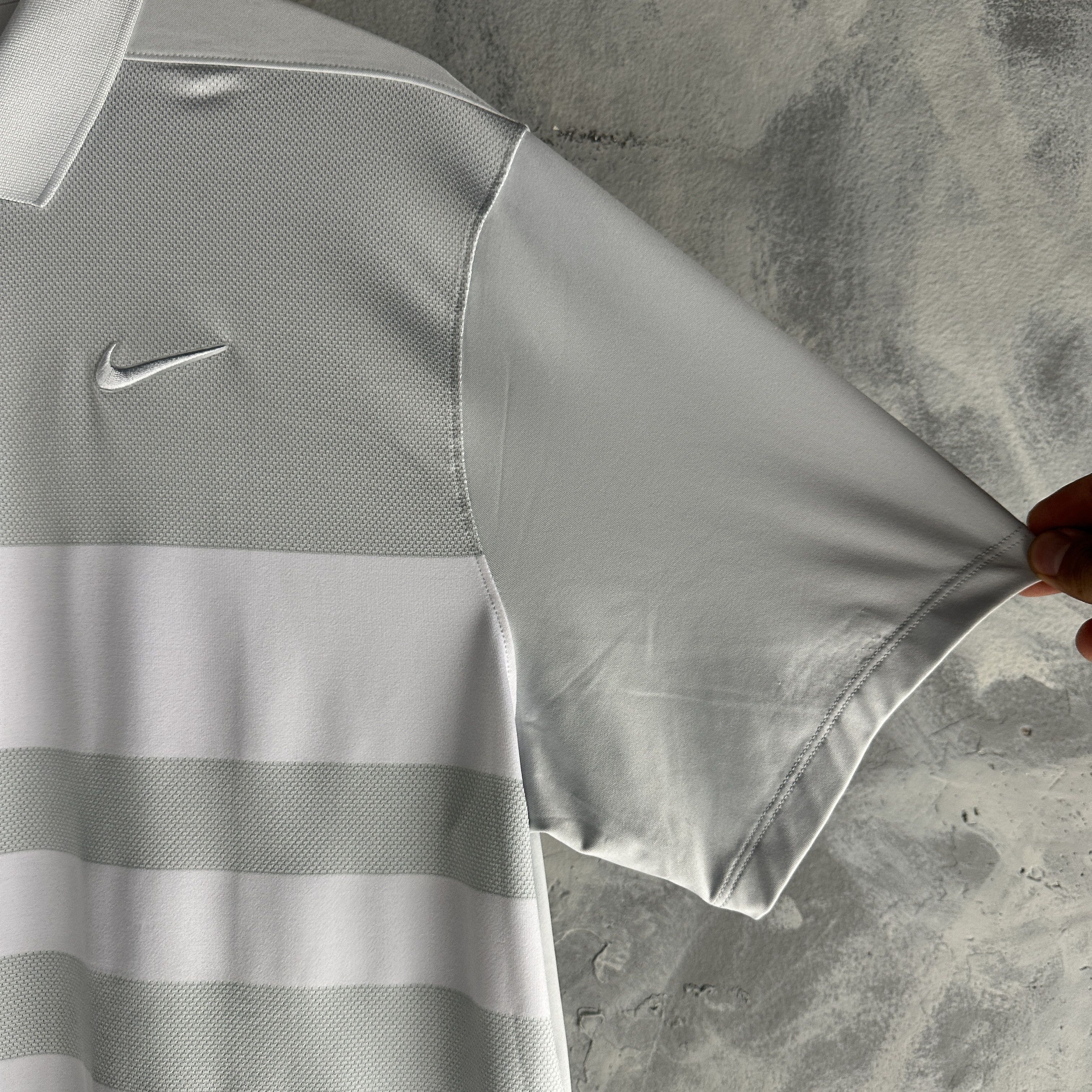 Nike Nike Polo T Shirt Dri Fit Mens Golf Standard Fit Striped Size US L / EU 52-54 / 3 - 5 Thumbnail