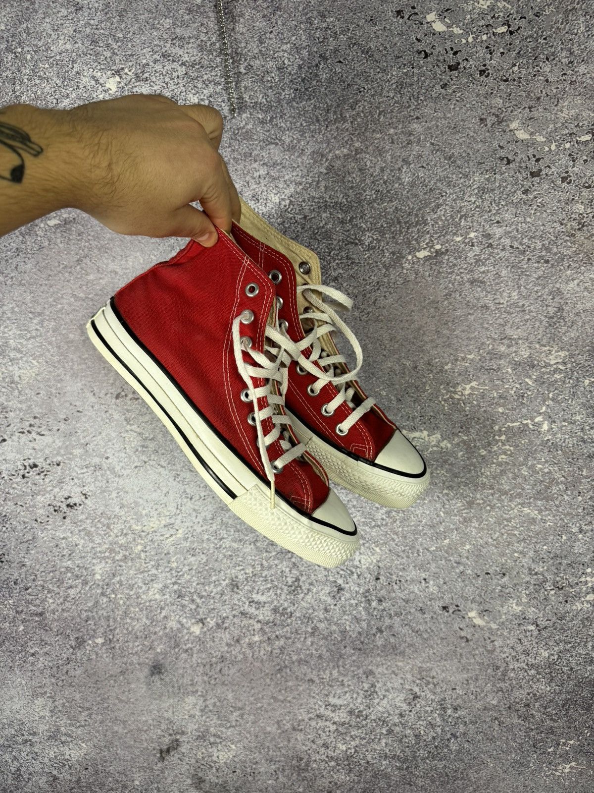 CONVERSE 90’s Made in USA 40 vintage 90s Converse low top Chuck Taylor made in USA size 7