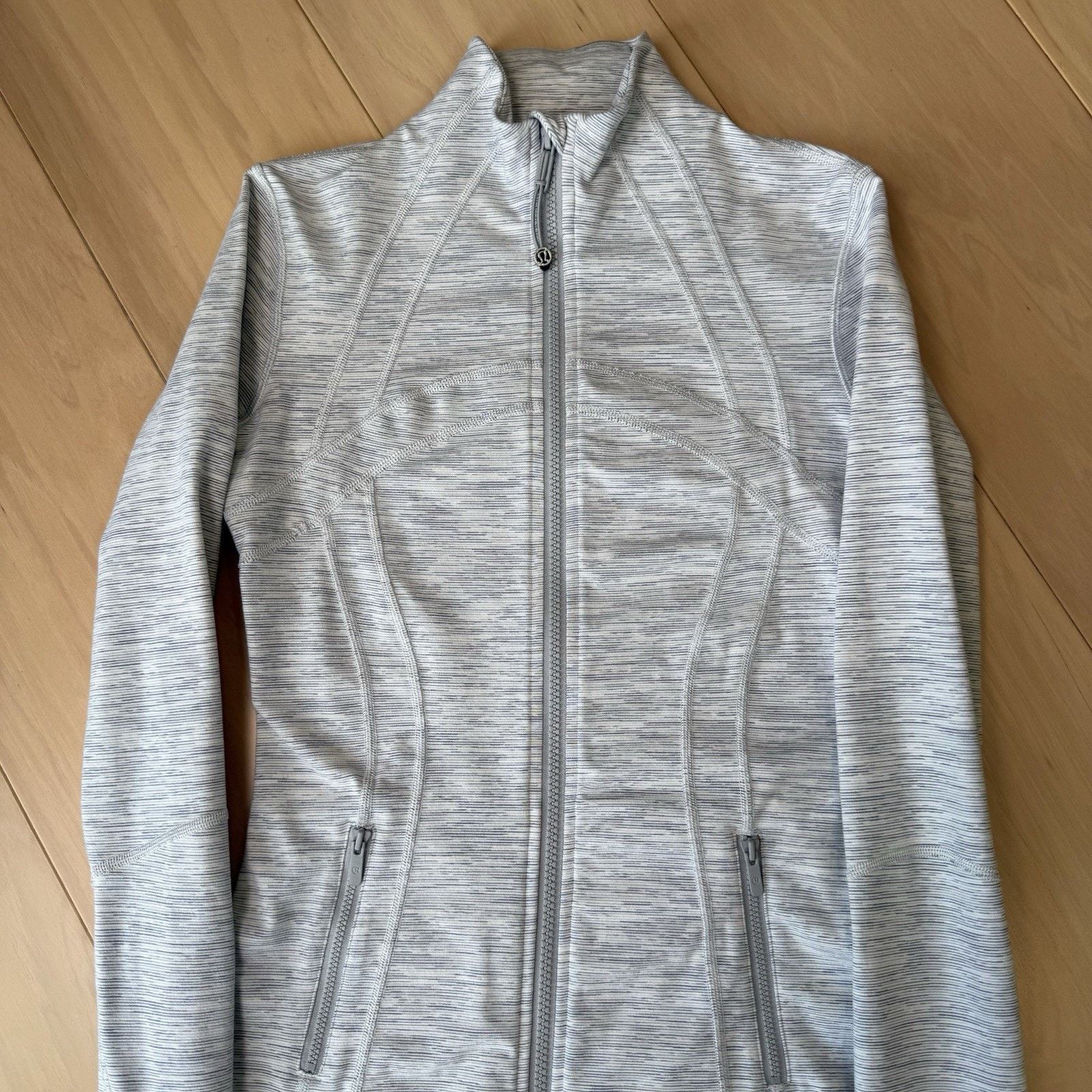 Lululemon Lululemon Define Jacket 4 Gray White Full Zip Workout Size S / US 4 / IT 40 - 4 Thumbnail