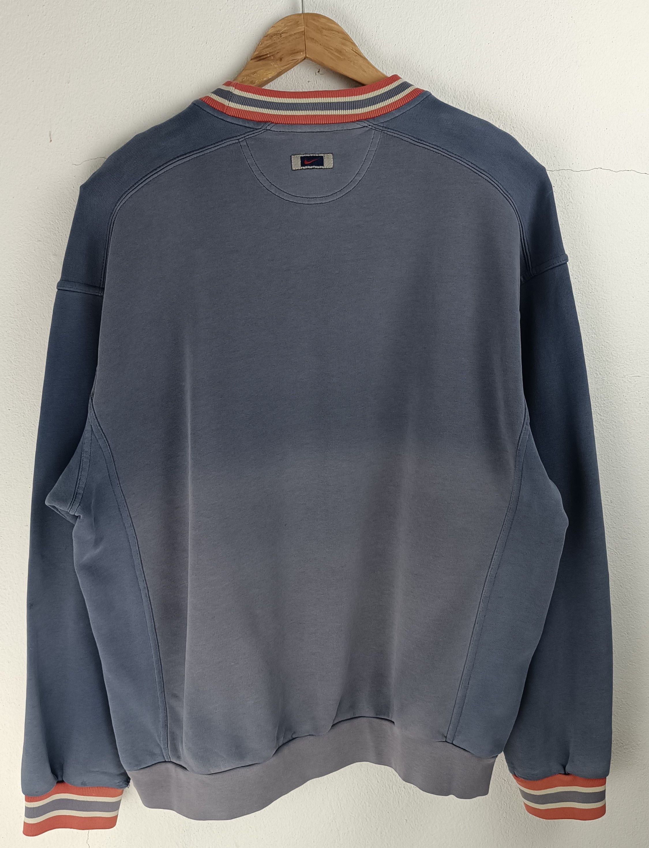 Nike VINTAGE 90'S FADED NIKE SWOSH SWEATSHIRT CREWNECK Size US L / EU 52-54 / 3 - 4 Thumbnail