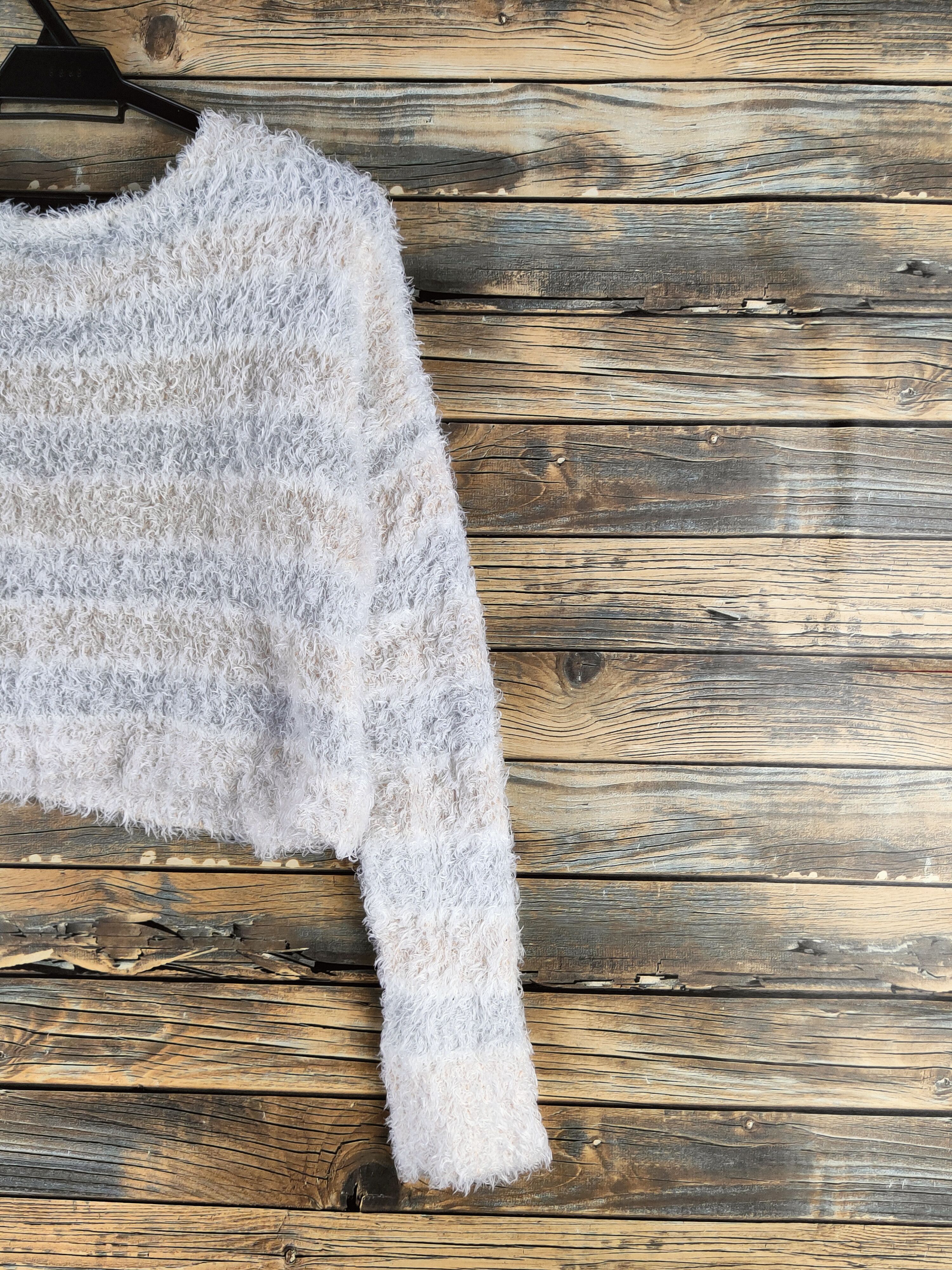 Japanese Brand DL Ray Cassin White Gray Fur Mohair Knitwear #46-952 Size M / US 6-8 / IT 42-44 - 9 Thumbnail