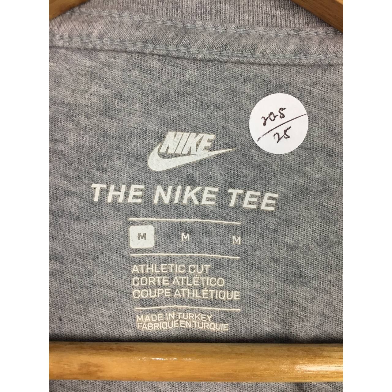 Nike Nike Swoosh Big Logo Spell Out Tee Size M Size US M / EU 48-50 / 2 - 8 Thumbnail