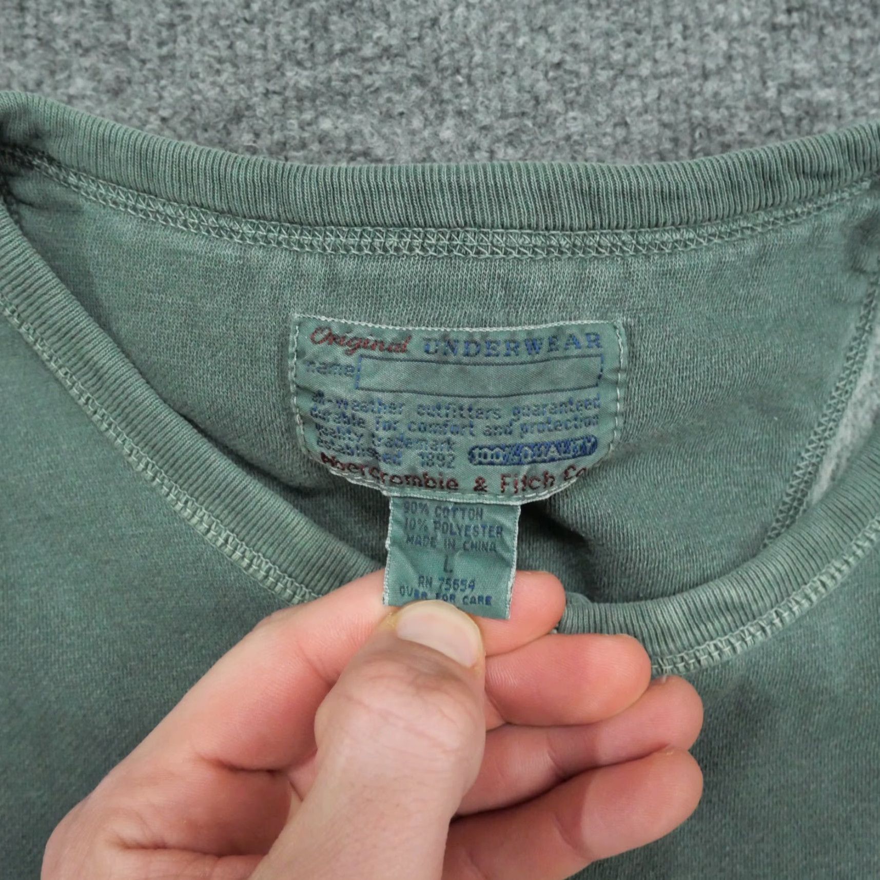 Abercrombie & Fitch VINTAGE Abercrombie & Fitch Sweatshirt Adult Large Green Faded Henley Distressed 90s Mens Size US L / EU 52-54 / 3 - 3 Thumbnail