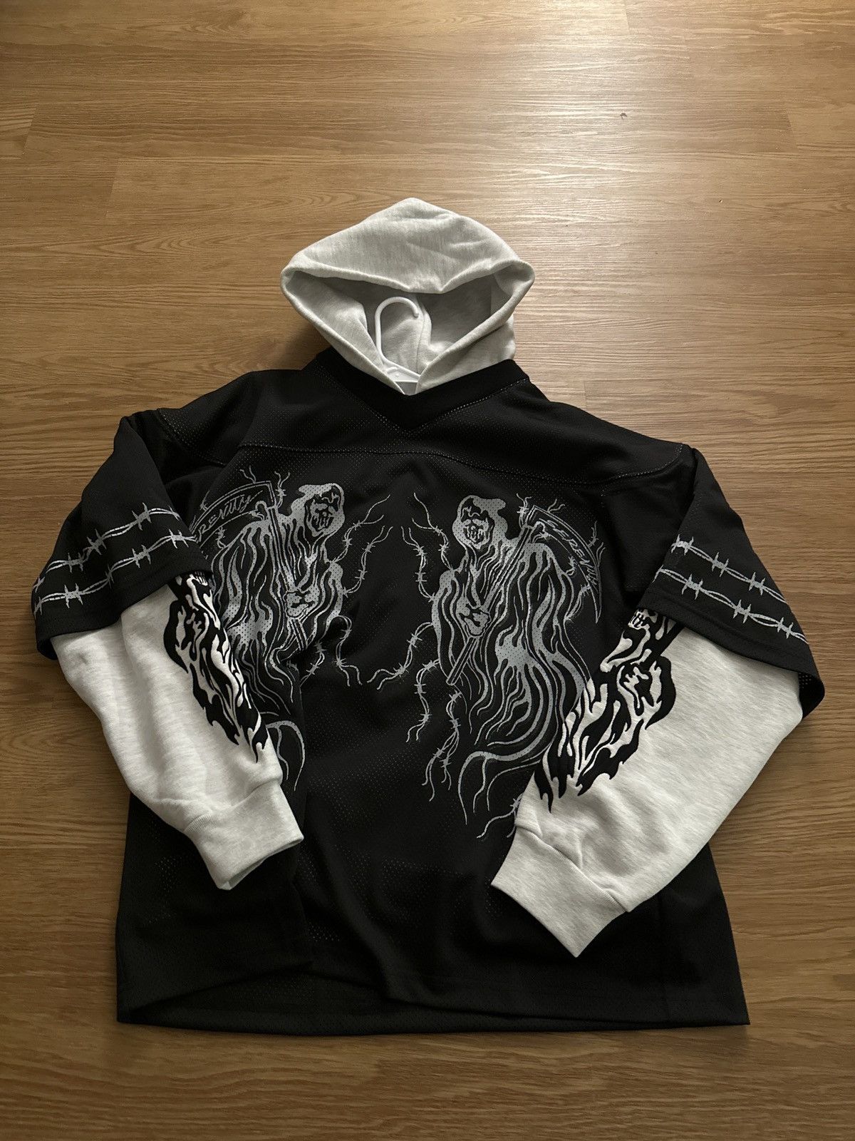 Warren Lotas Warren Lotus Serenity AW25 Football Jersey Hoodie XL Size US XL / EU 56 / 4 - 2 Thumbnail