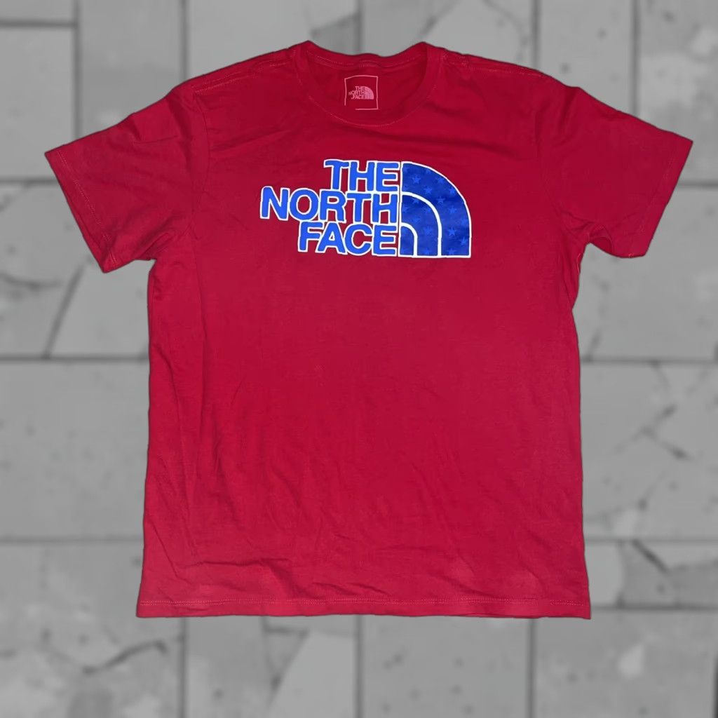 The North Face The North Face red graphic T-shirt Mens Large Size US L / EU 52-54 / 3 - 1 Thumbnail