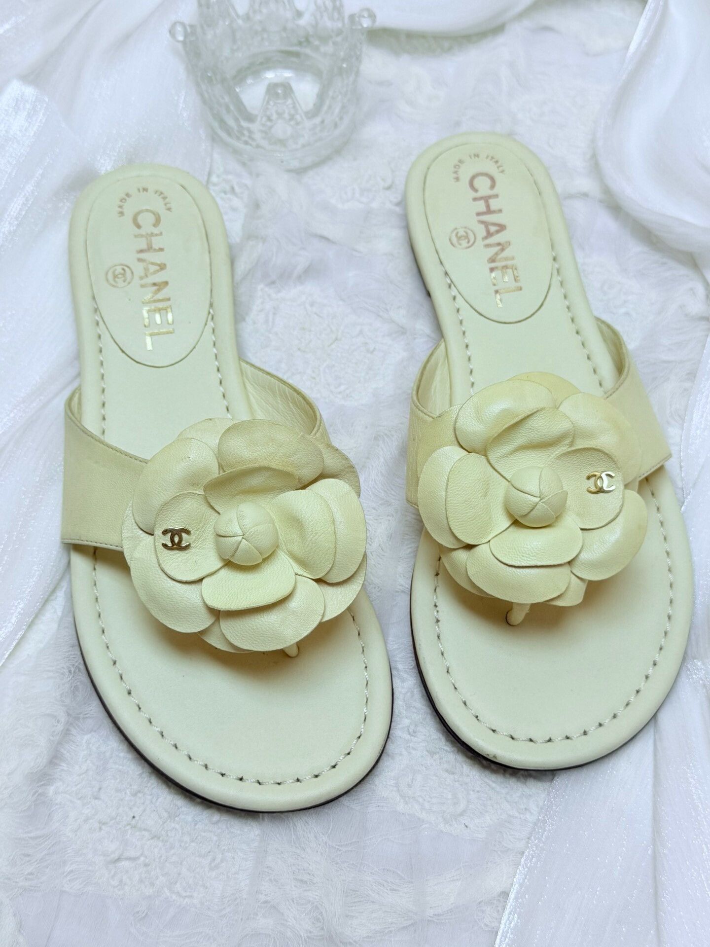 Chanel Chanel White Sandals us_6 Women Size US 6 / IT 36 - 1 Thumbnail