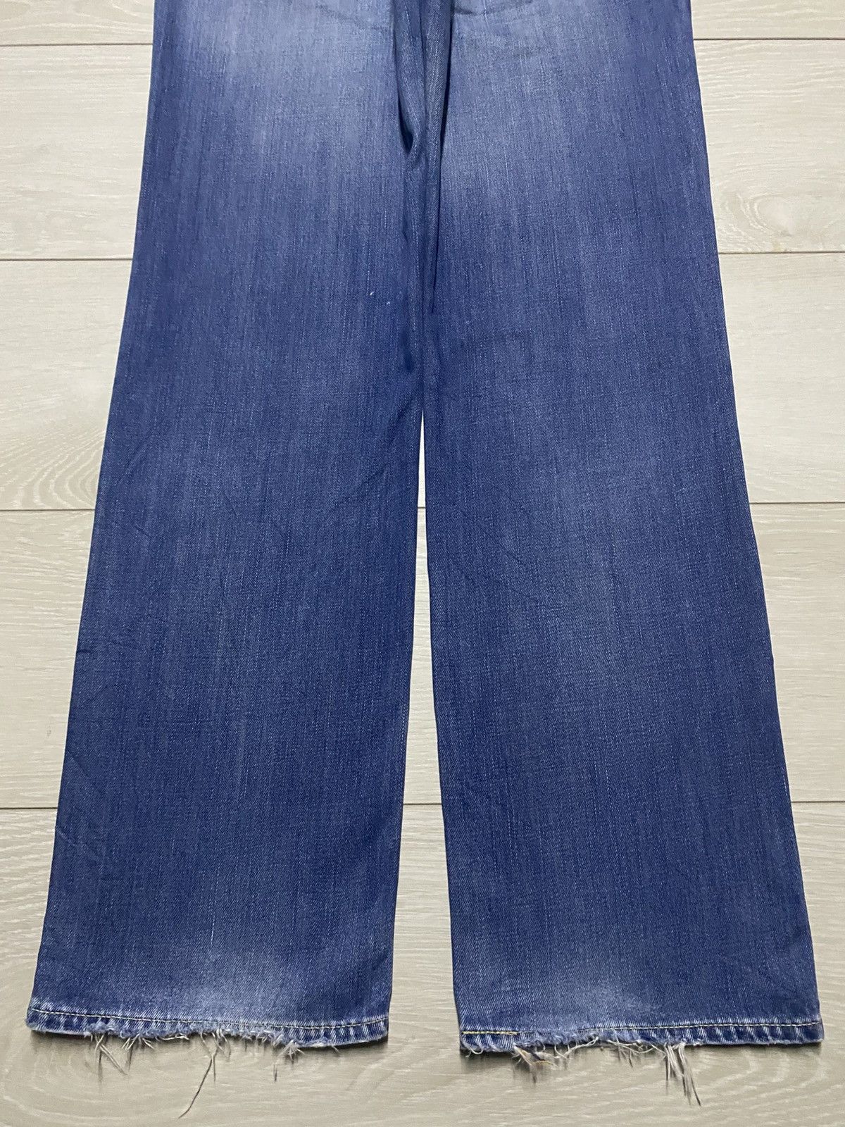 Levi's Vintage Levis 502 Blue Faded Wash Distressed Loose Jeans Size US 31 - 6 Thumbnail