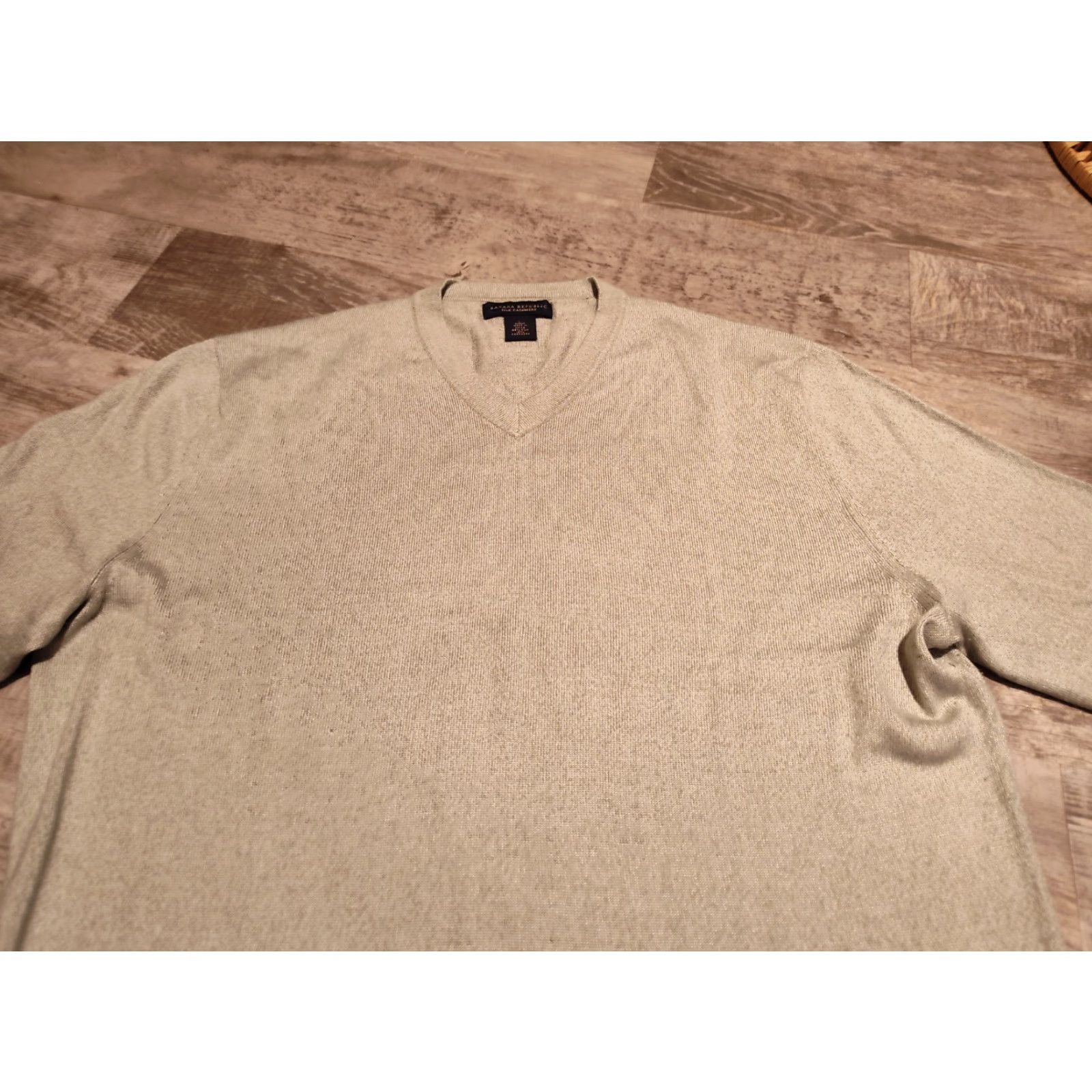 Banana Republic Banana Republic Cashmere Silk Sweater Large V-Neck Light Green Solid Men’s Classic Designer Preppy Size US L / EU 52-54 / 3 - 4 Thumbnail